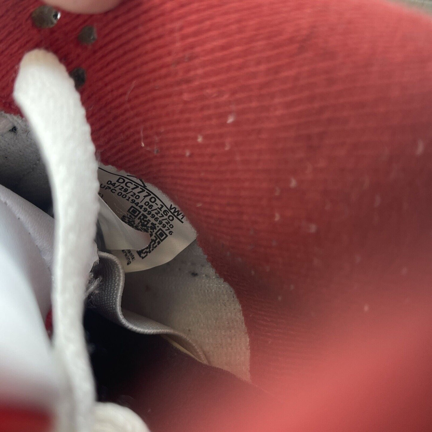 Size 11 - Jordan 4 Retro OG Mid Fire Red Black White Leather (DC7770-160)