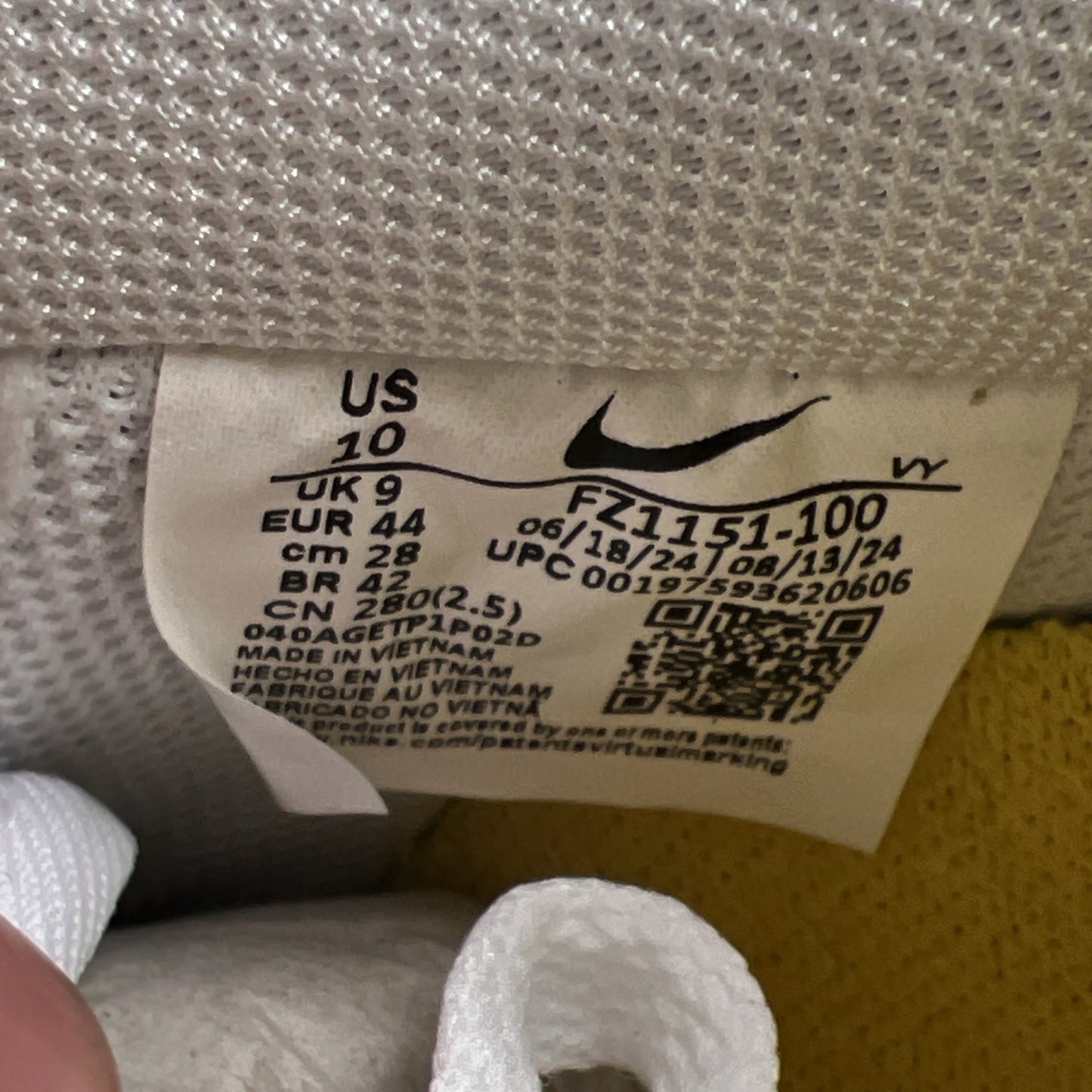 Size 10 - Kobe Bryant x Nike Air Force 1 Retro QS Low Lakers Home (FZ1151-100)