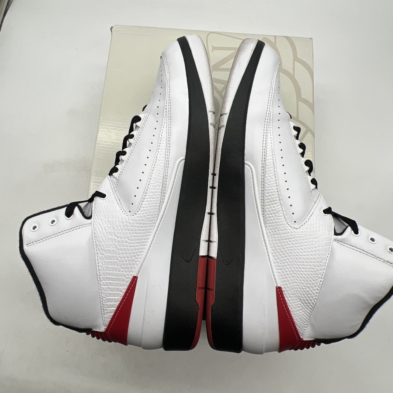 Size 12 - Air Jordan 2 Retro Mid Chicago (DX2454-106)