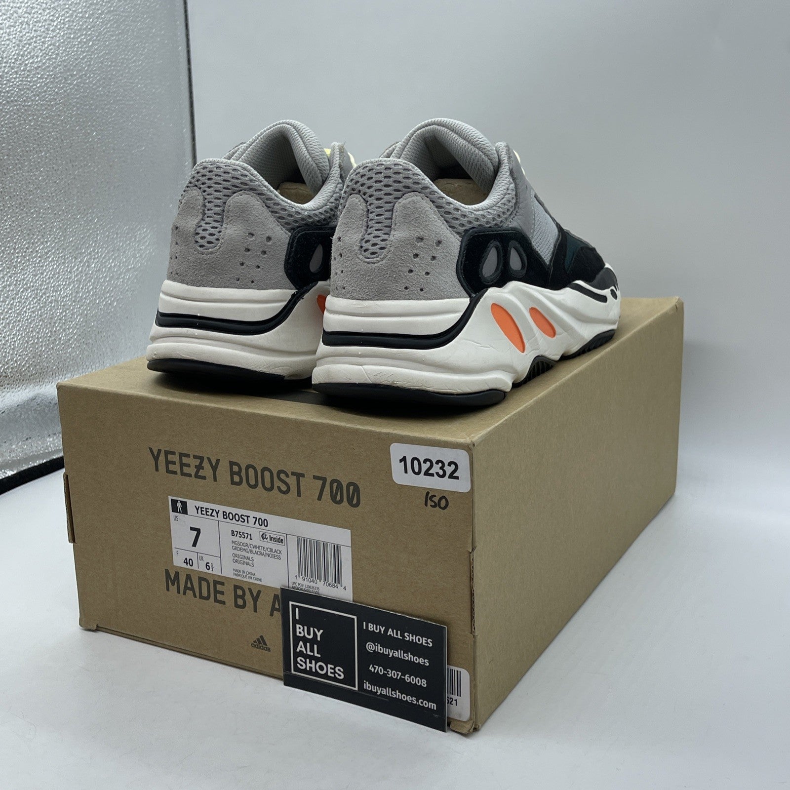 Size 7 - adidas Yeezy Boost 700 Low Wave Runner Suede Leather (B75571)