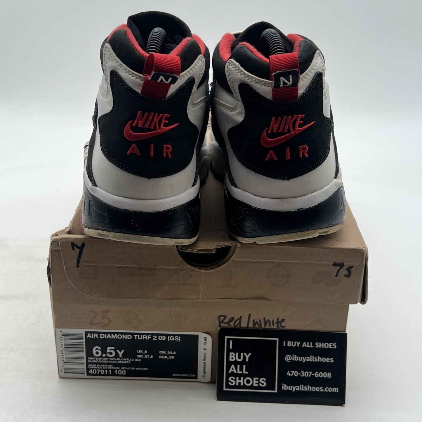 Size 6.5Y - Nike Air Diamond Turf 2 Black White Sneaker Shoes Boys (407911-100)