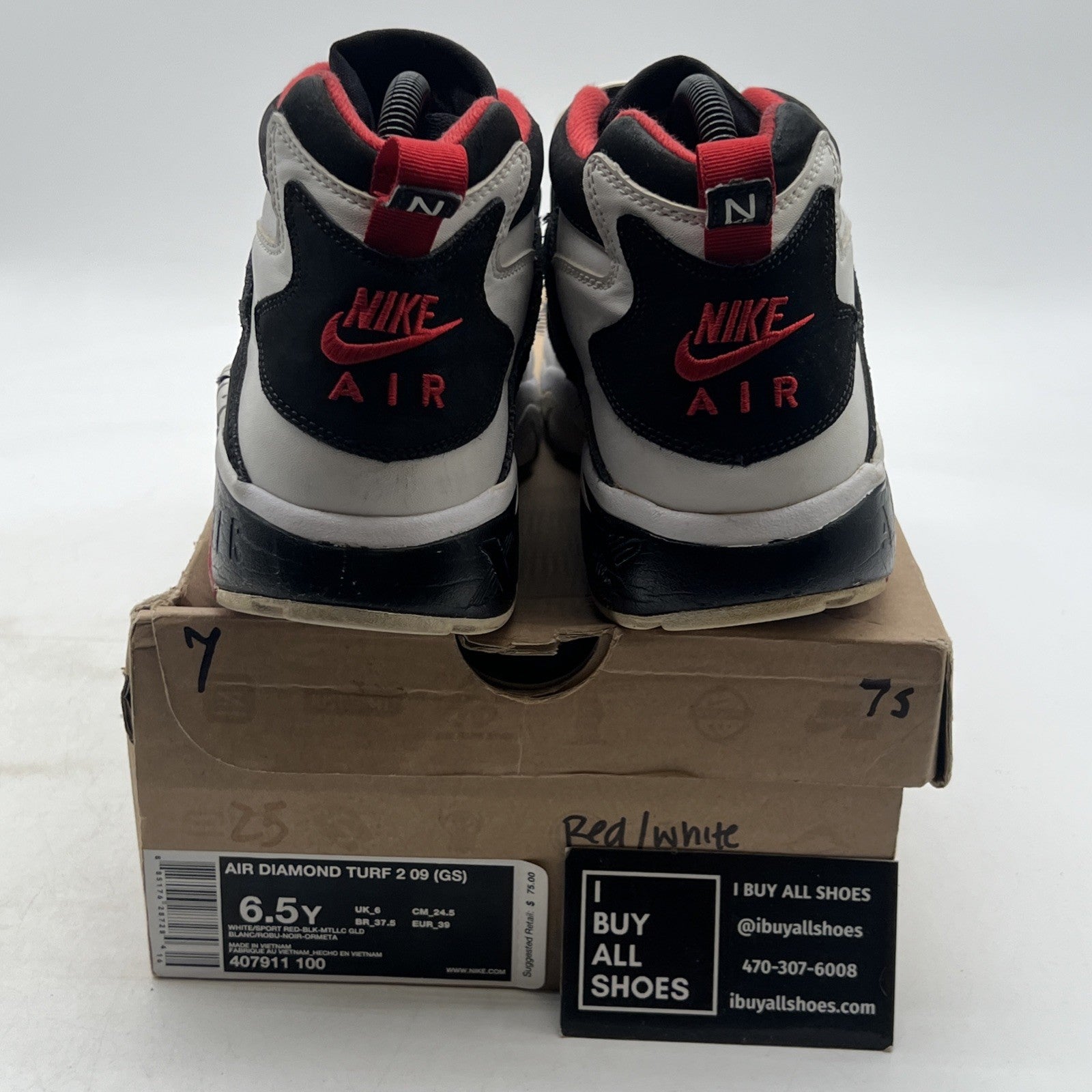 Size 6.5Y - Nike Air Diamond Turf 2 Black White Sneaker Shoes Boys (407911-100)