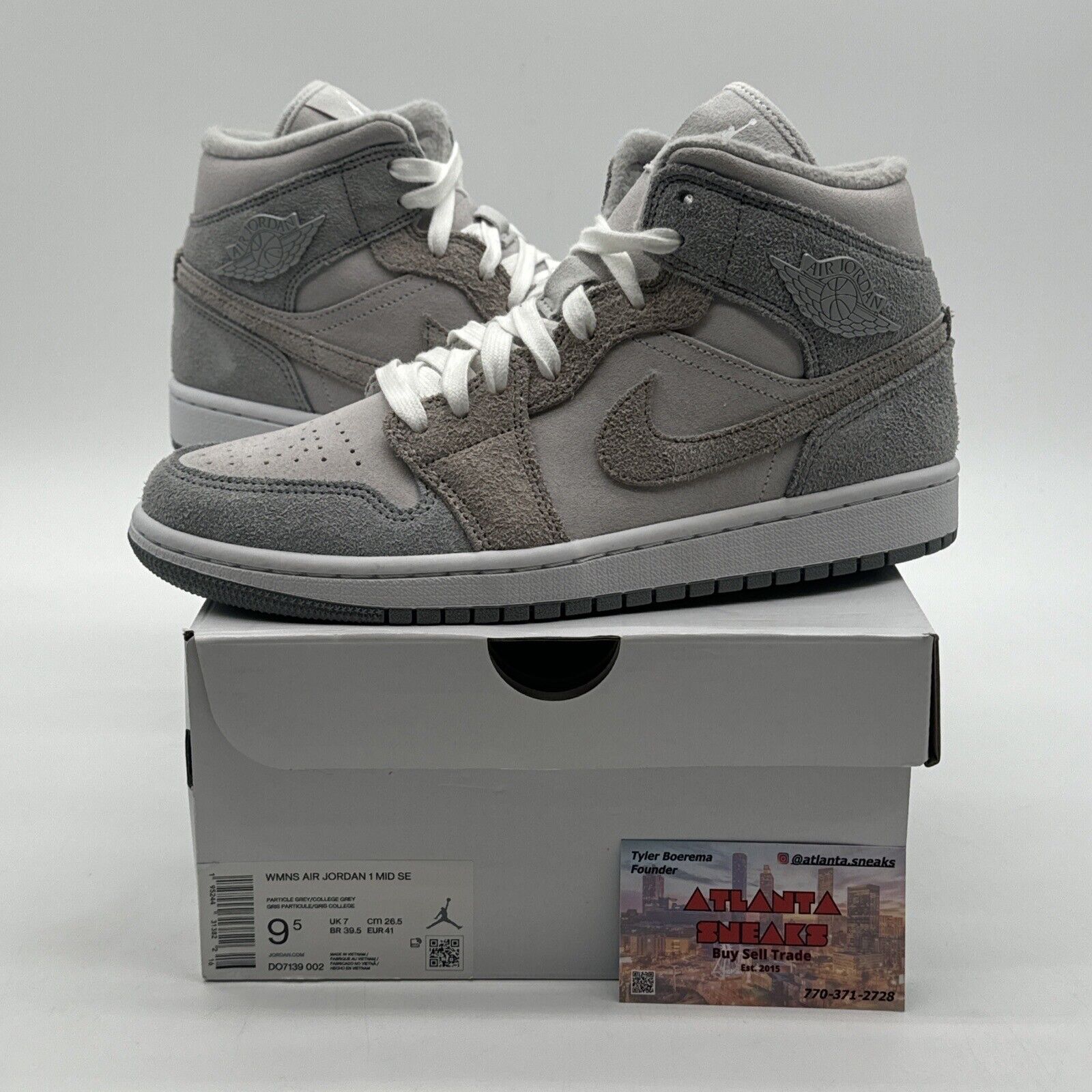 Size 9.5 - Jordan 1 Mid SE Particle Gray Thick Suede fuzzy Premium Materials Sil