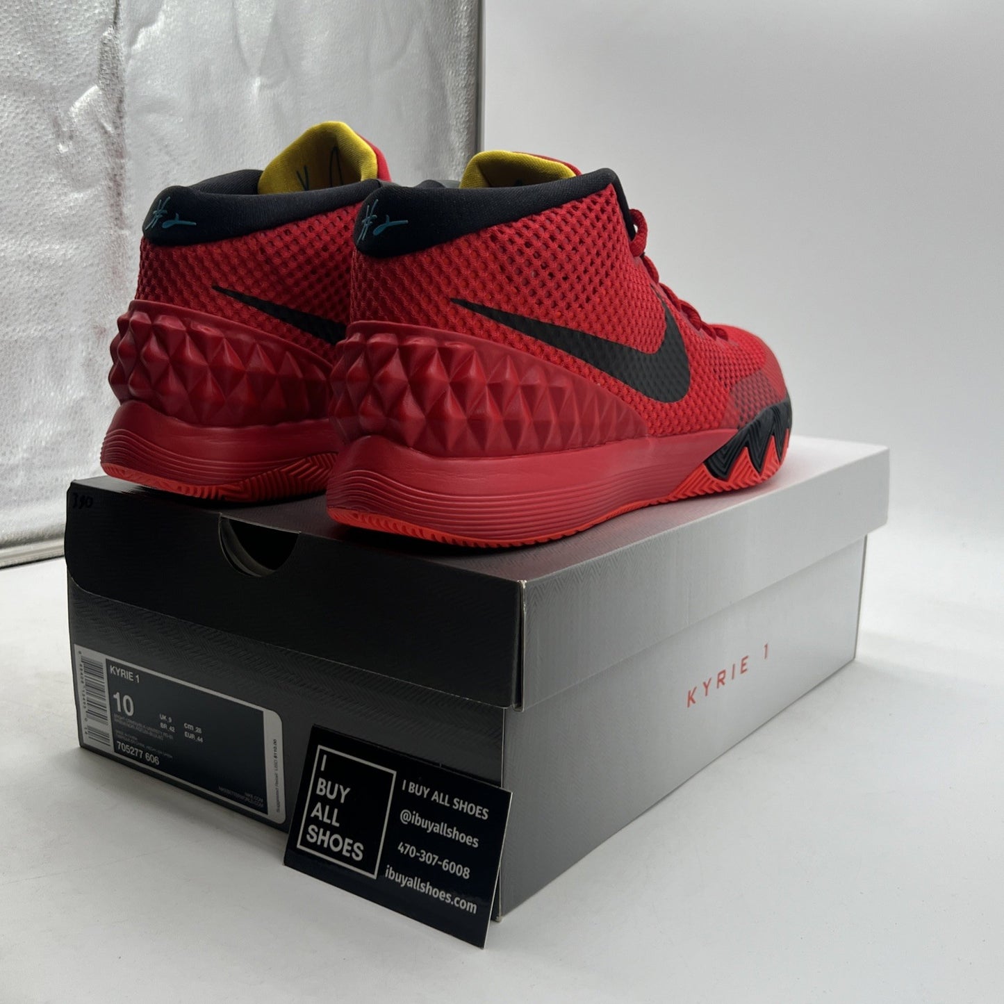 Size 10 - Nike Kyrie 1 Deceptive Red (705277-606)