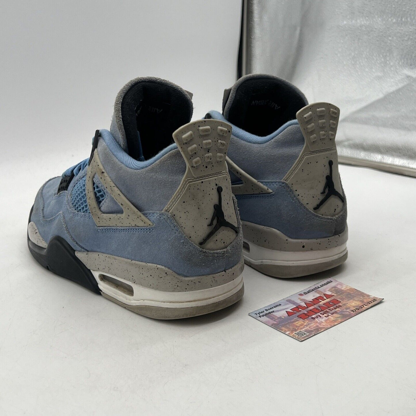 Size 9 - Jordan 4 Retro Mid University Blue Grey Black White Suede (CT8529-400)