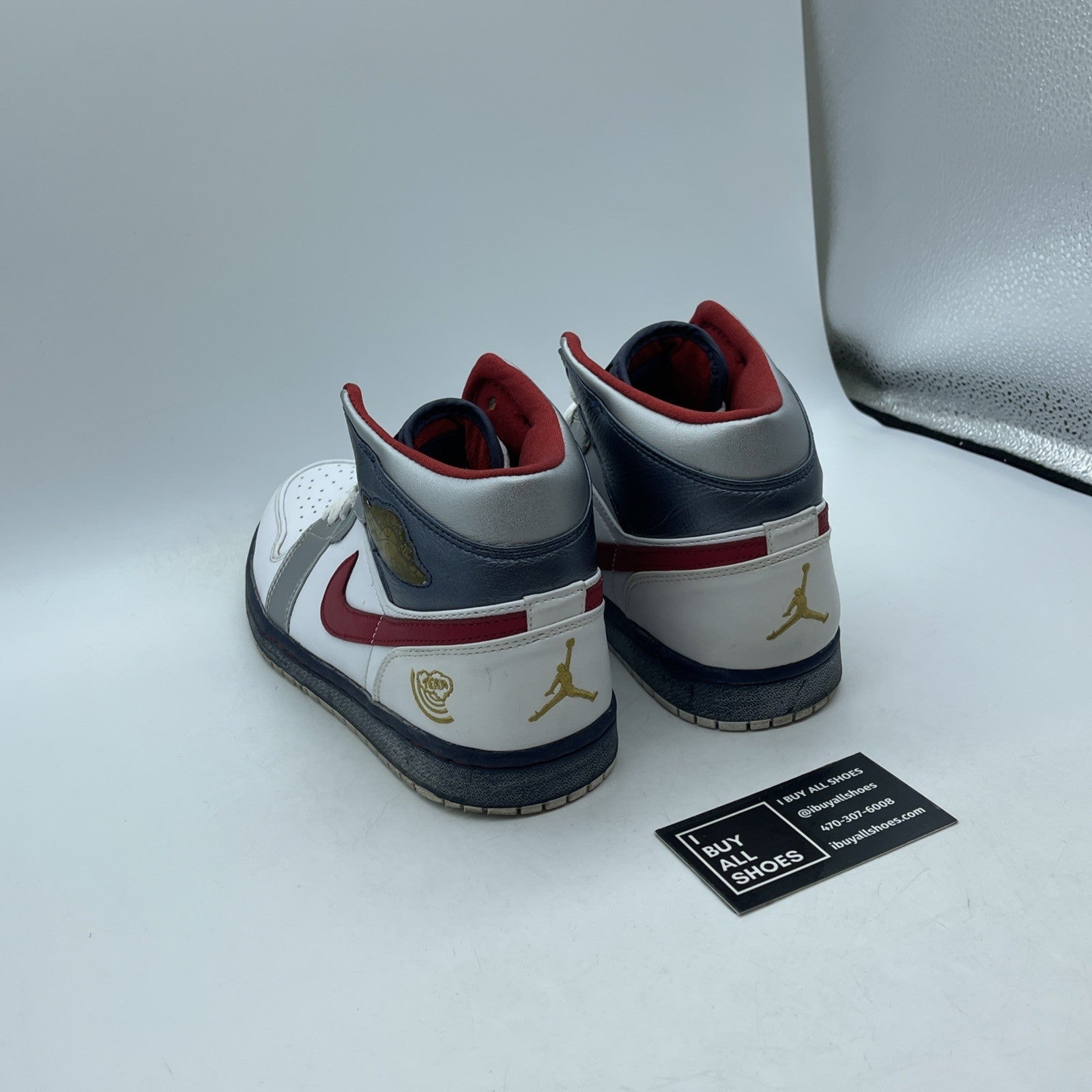 Size 8.5 - Air Jordan 1 Retro Olympic White Silver (136085-161)