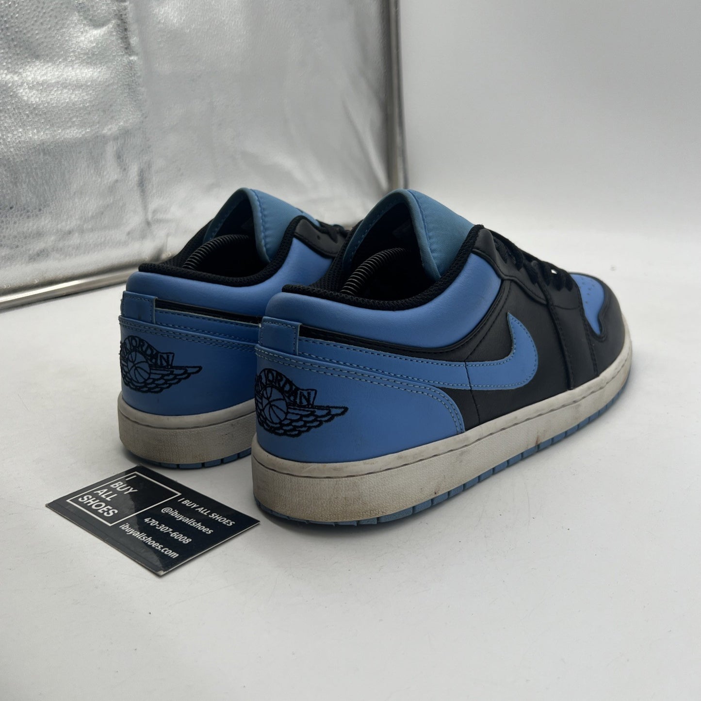 Size 10.5 - Air Jordan 1 Low University Blue (553558-041)