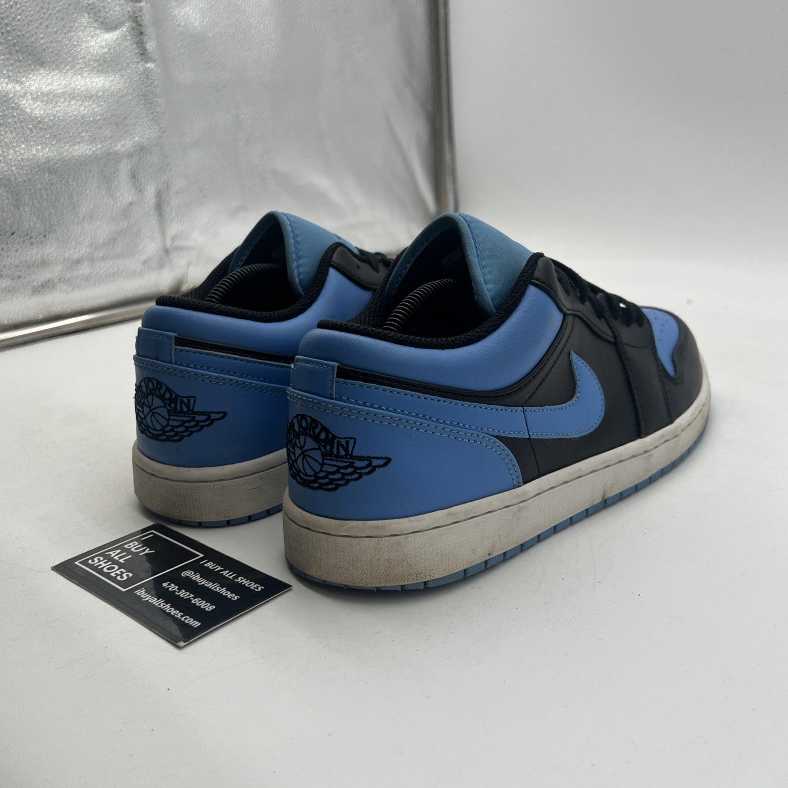 Size 10.5 - Air Jordan 1 Low University Blue (553558-041)