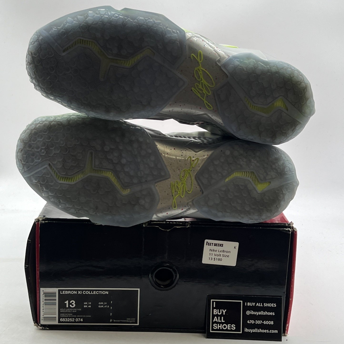 Size 13 - Nike LeBron 11 Maison du LeBron (683252-074)