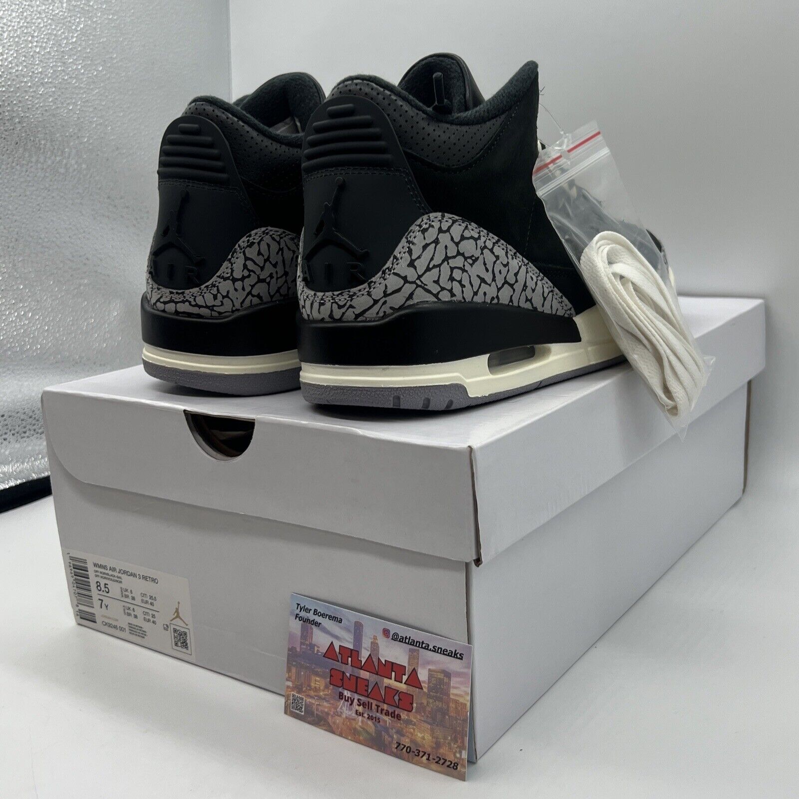 Size 8.5 - Jordan 3 Retro Mid Off Noir W