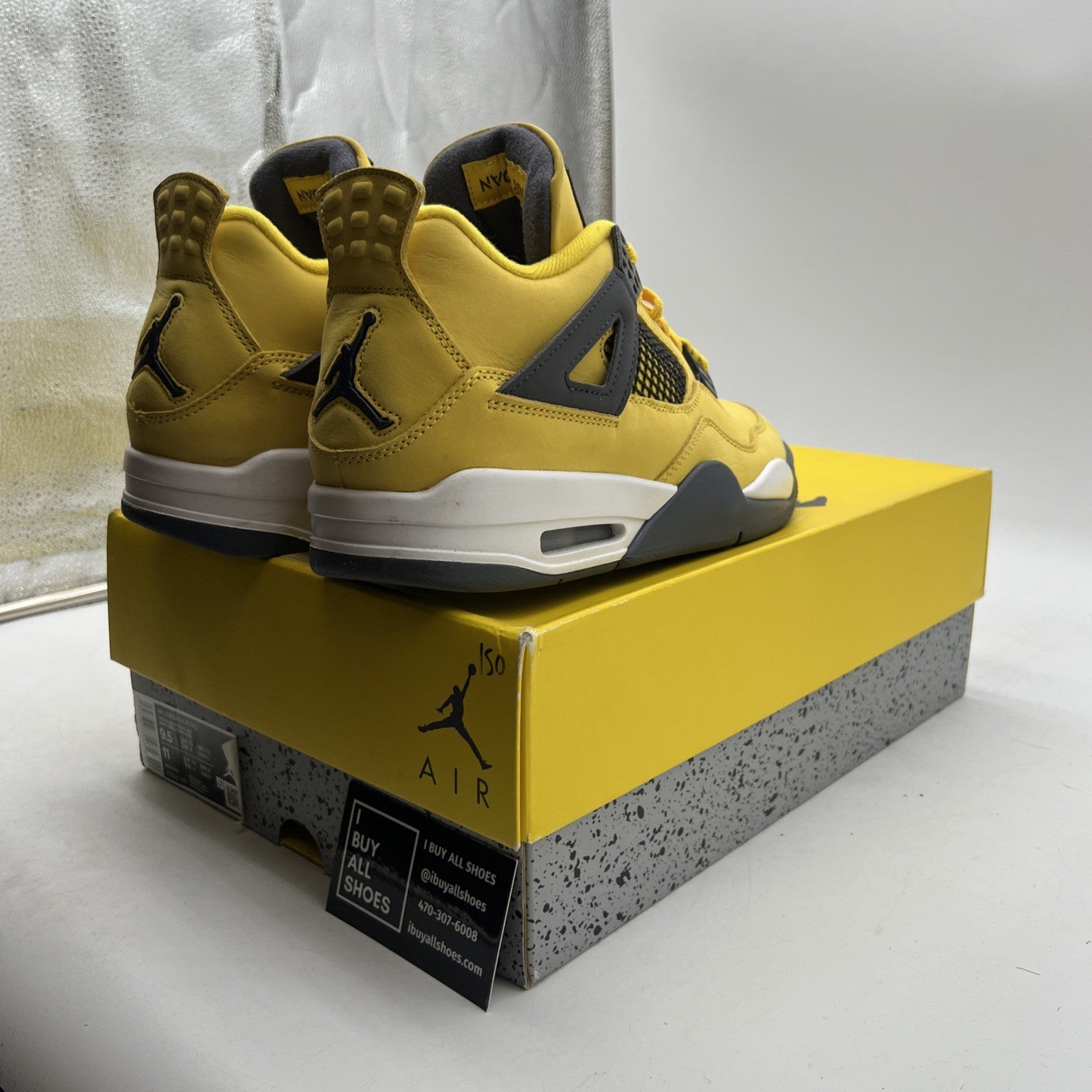 Size 9.5 - Air Jordan 4 Retro Mid Lightning (CT8527-700)