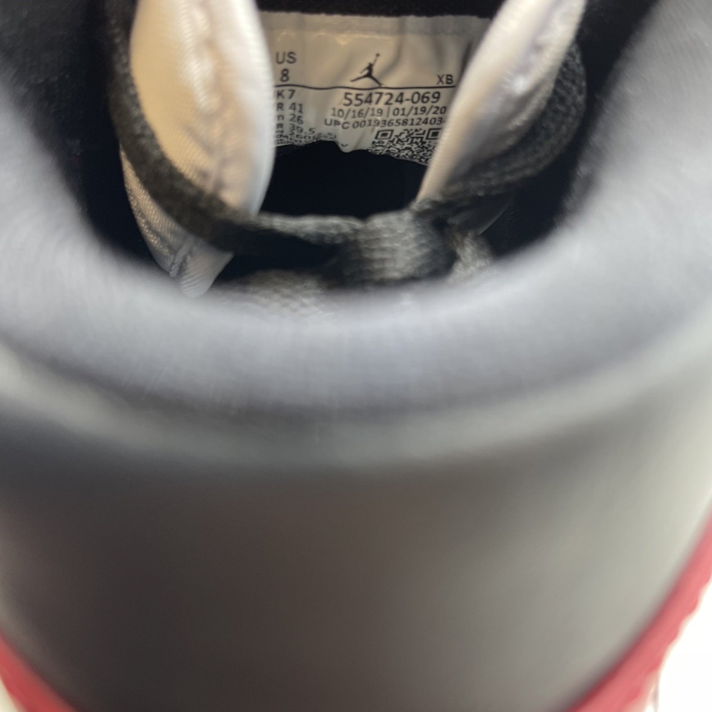 Size 8 - Air Jordan 1 Mid Chicago Black Toe 2020 (554724-069)