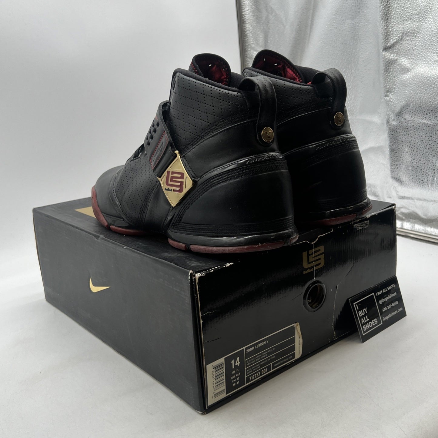 Size 14 - Nike Zoom LeBron 5 Black Varsity Crimson (317253-001)