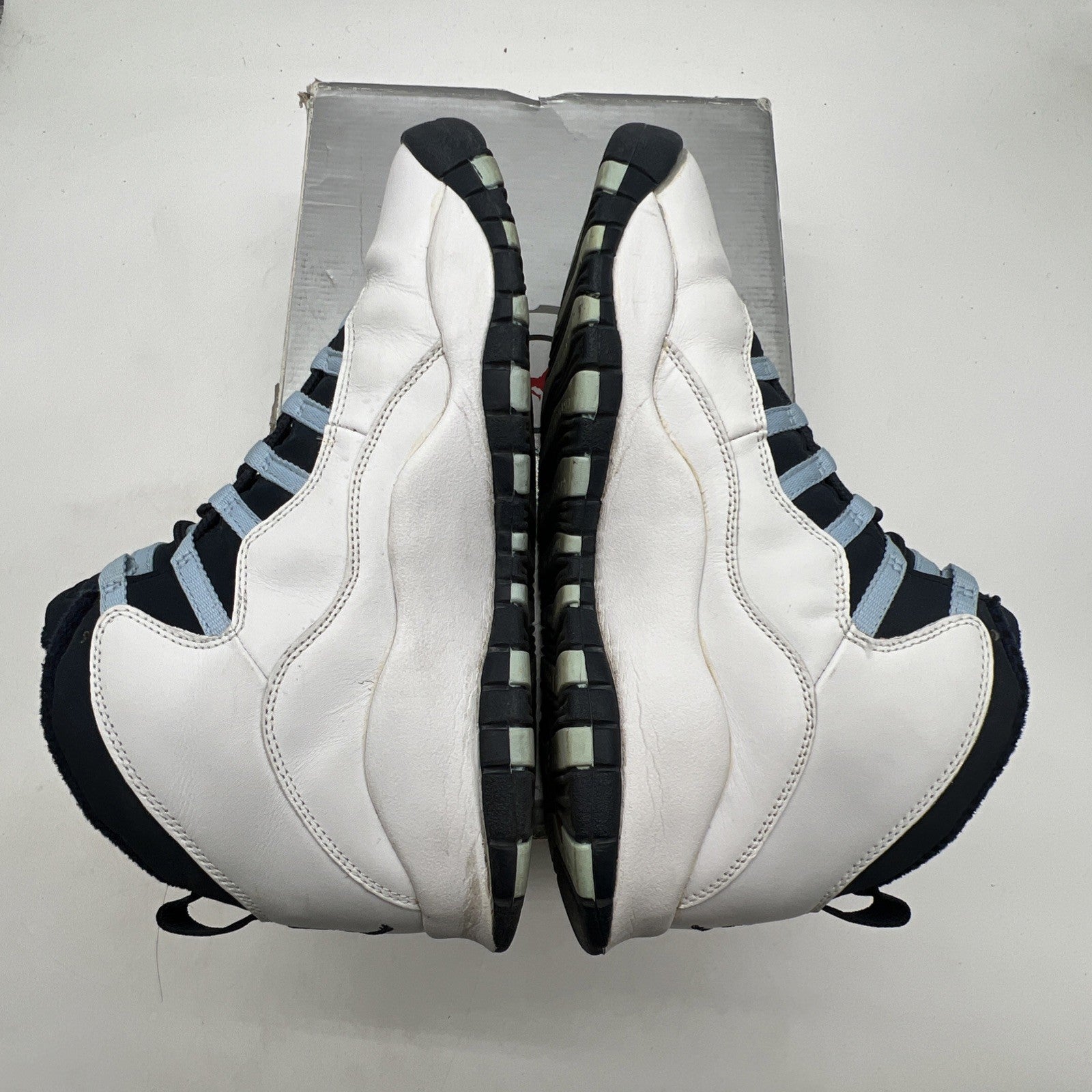 Size 9.5 - Air Jordan 10 Retro 2005 Ice Blue (310805-141)