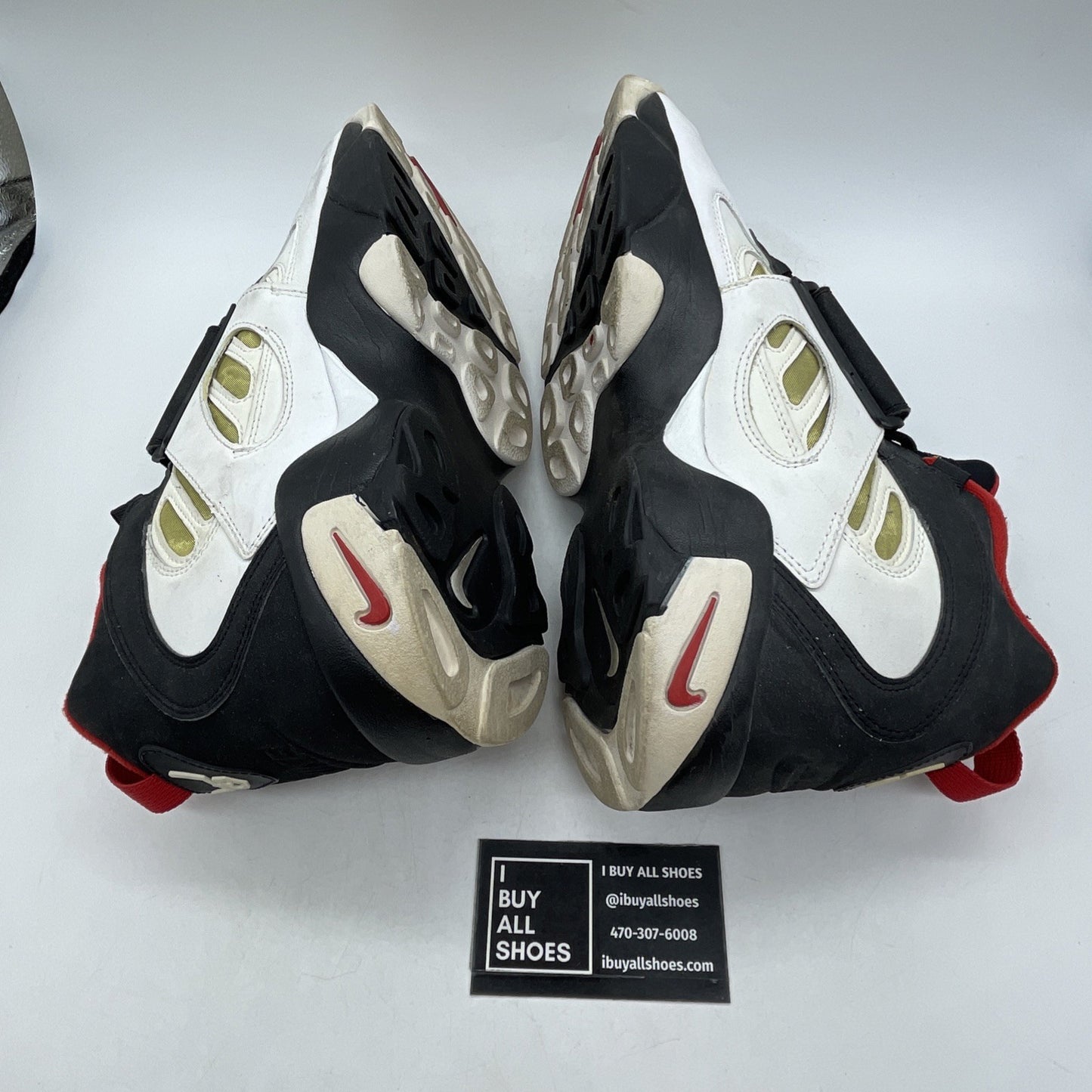 Size 13 - Nike Air Diamond Turf 2 Black White Gold (487658-070)