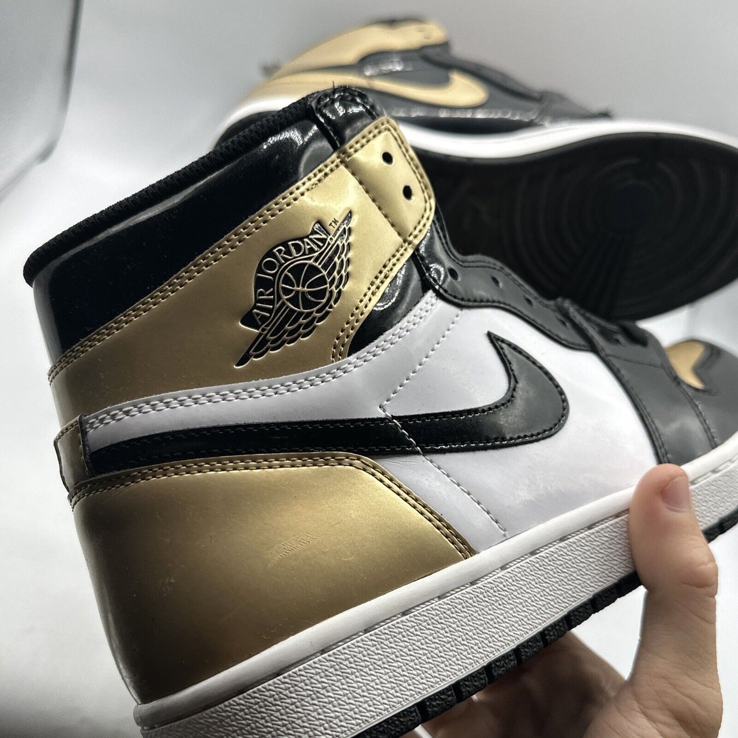 Size 10.5 - Jordan 1 Retro High OG NRG Gold Toe 2018 Patent Leather Vnds OG All