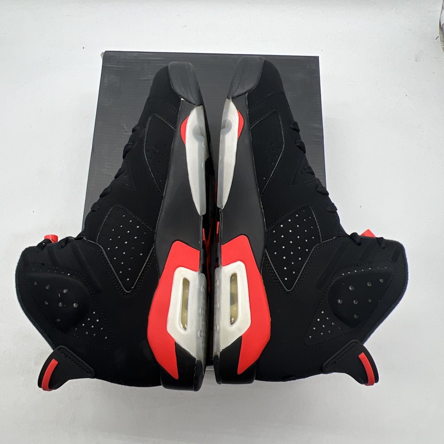 Size 11.5 - Air Jordan 6 Retro Mid Infrared (384664-060)