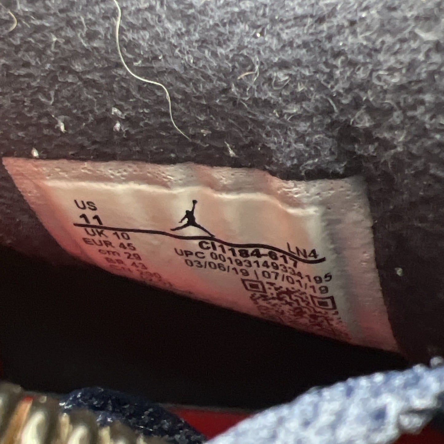 Size 11 - Air Jordan 4 Retro FIBA (CL1184-617)
