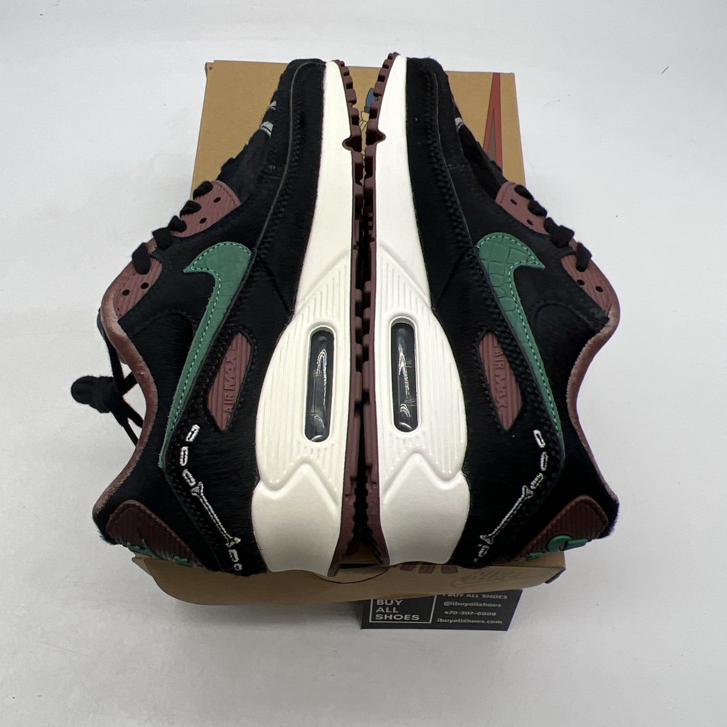 Size 8 - Nike Air Max 90 Siempre Familia W (DO2154-010)