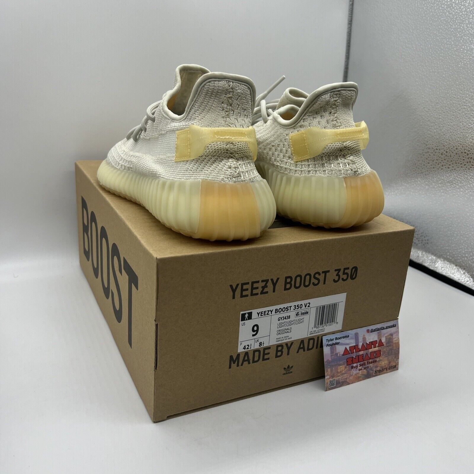 Size 9 - adidas Yeezy Boost 350 V2 Low Light Brand New Og All DS Sneaker White