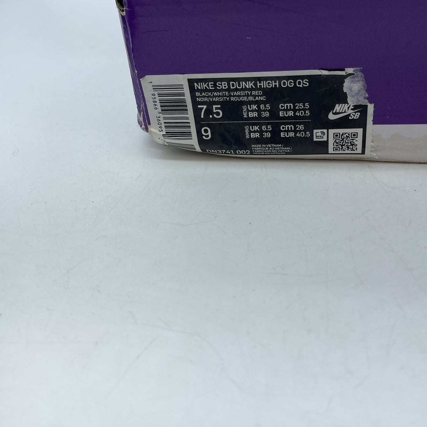Size 7.5 - Nike Supreme x Dunk SB High By Any Means - Stormtrooper (DN3741-002)