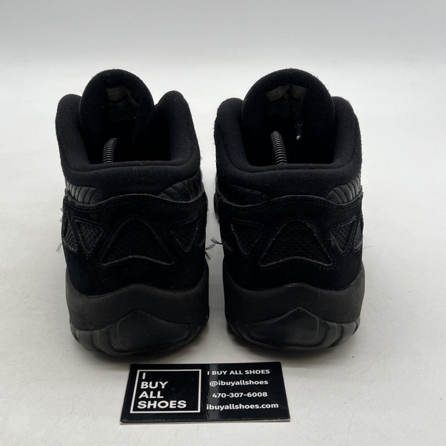 Size 10.5 - Air Jordan 11 IE Low Referee (306008-003)