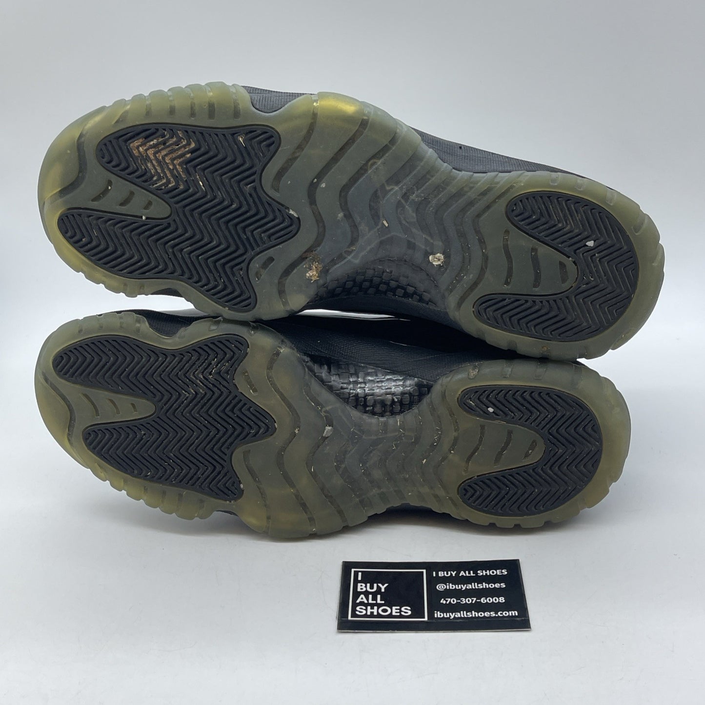 Size 11 - Jordan 11 Retro Cap and Gown Black Suede Leather (378037-005)