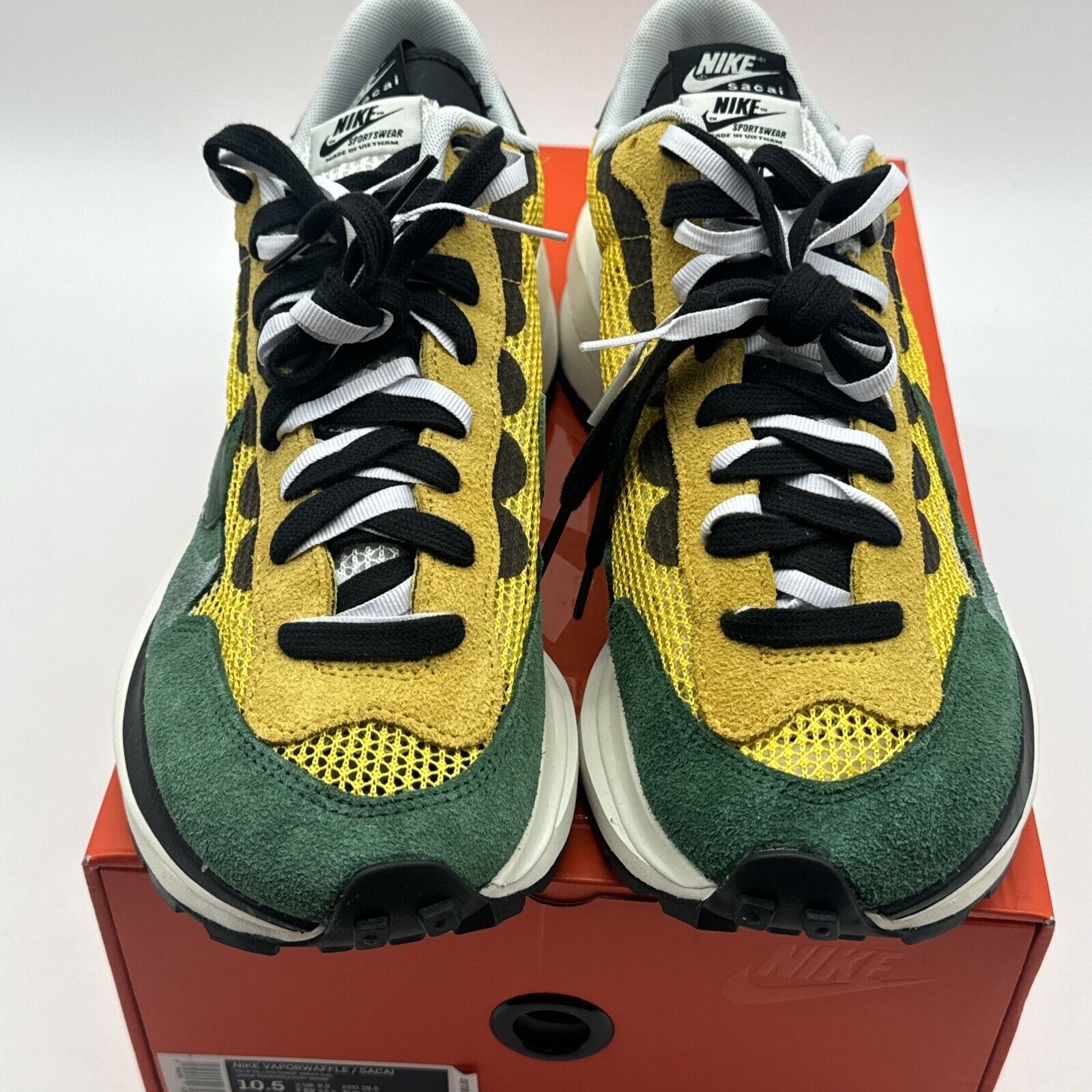 Size 10.5 - Nike VaporWaffle Sacai Tour Yellow Green Breathable Black Foam Cream