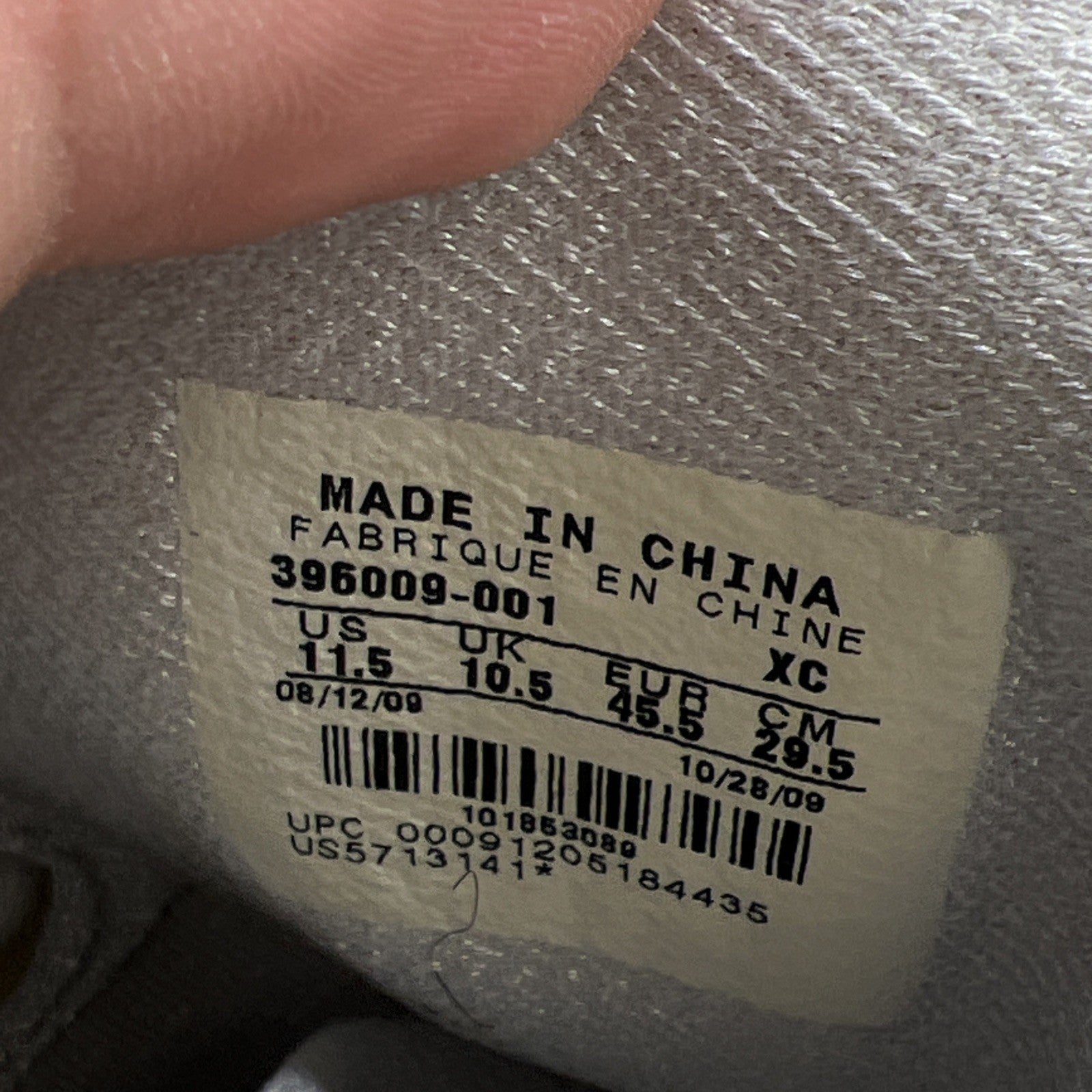 Size 11.5 - Air Jordan 1 Retro Silver High 25th Anniversary (396009-001)