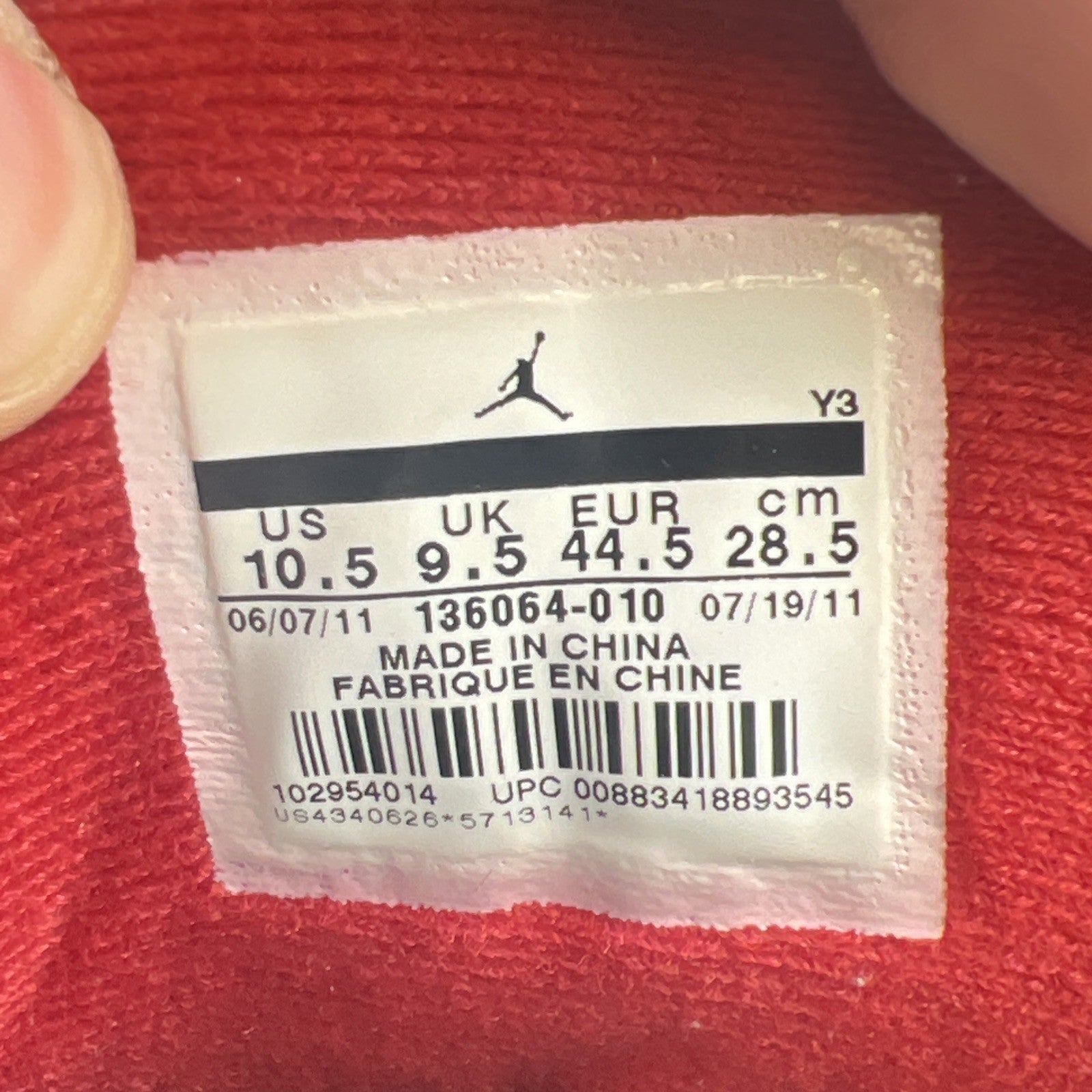 Size 10 - Air Jordan 3 Retro Black Cement release 2011 (136064-010)