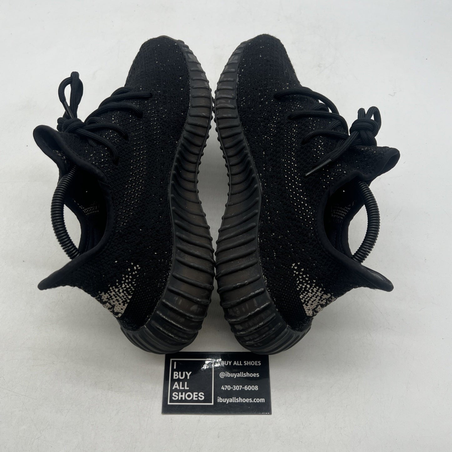 Size 9.5 - adidas Yeezy Boost 350 V2 Low Oreo (BY1604)