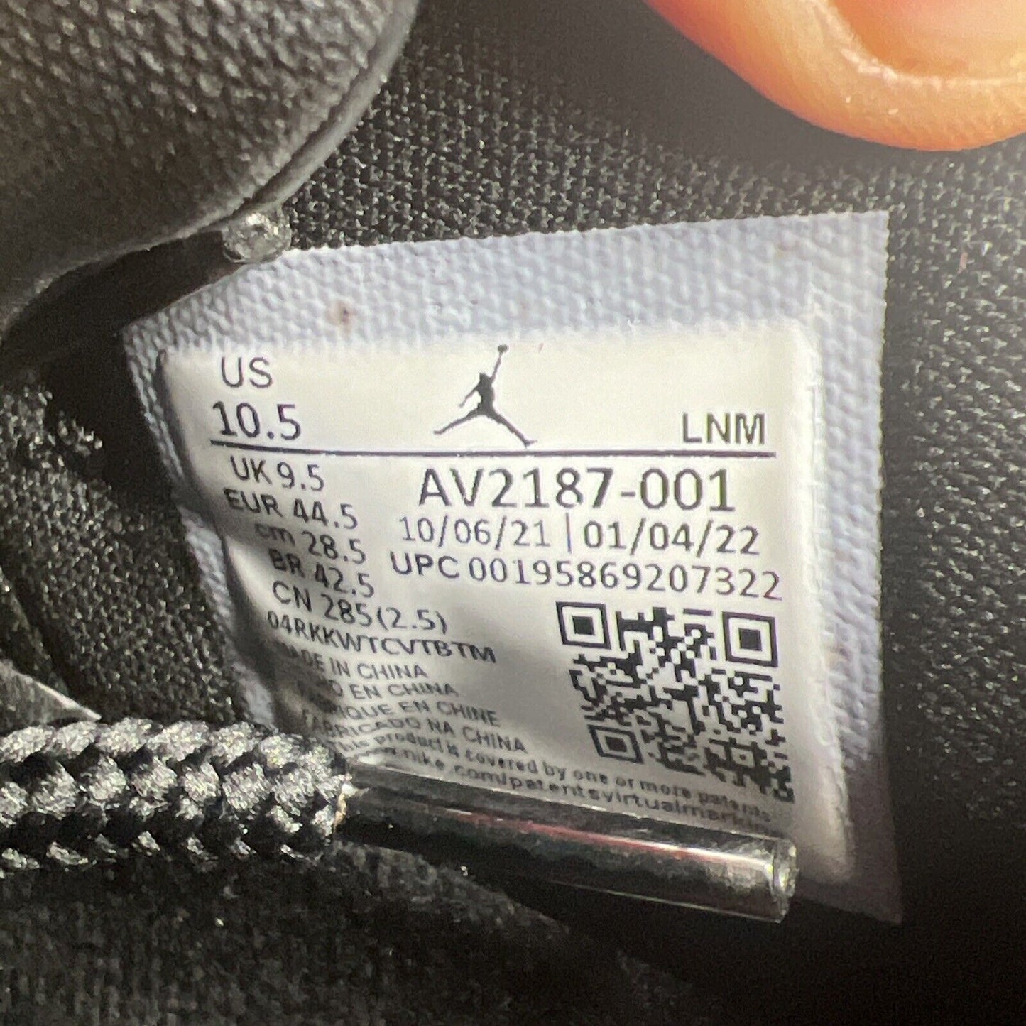 Size 10.5 - Jordan 11 Retro Low 72-10 Black White Red Leather (AV2187-001)