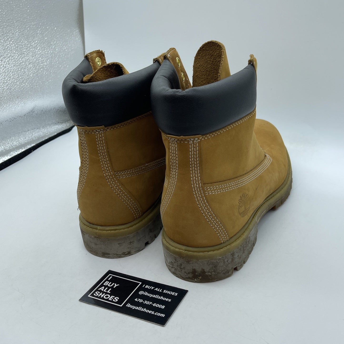 Size 9 - Timberland Icon 6" Premium Boot (Wide Width) Suede (315371-125)