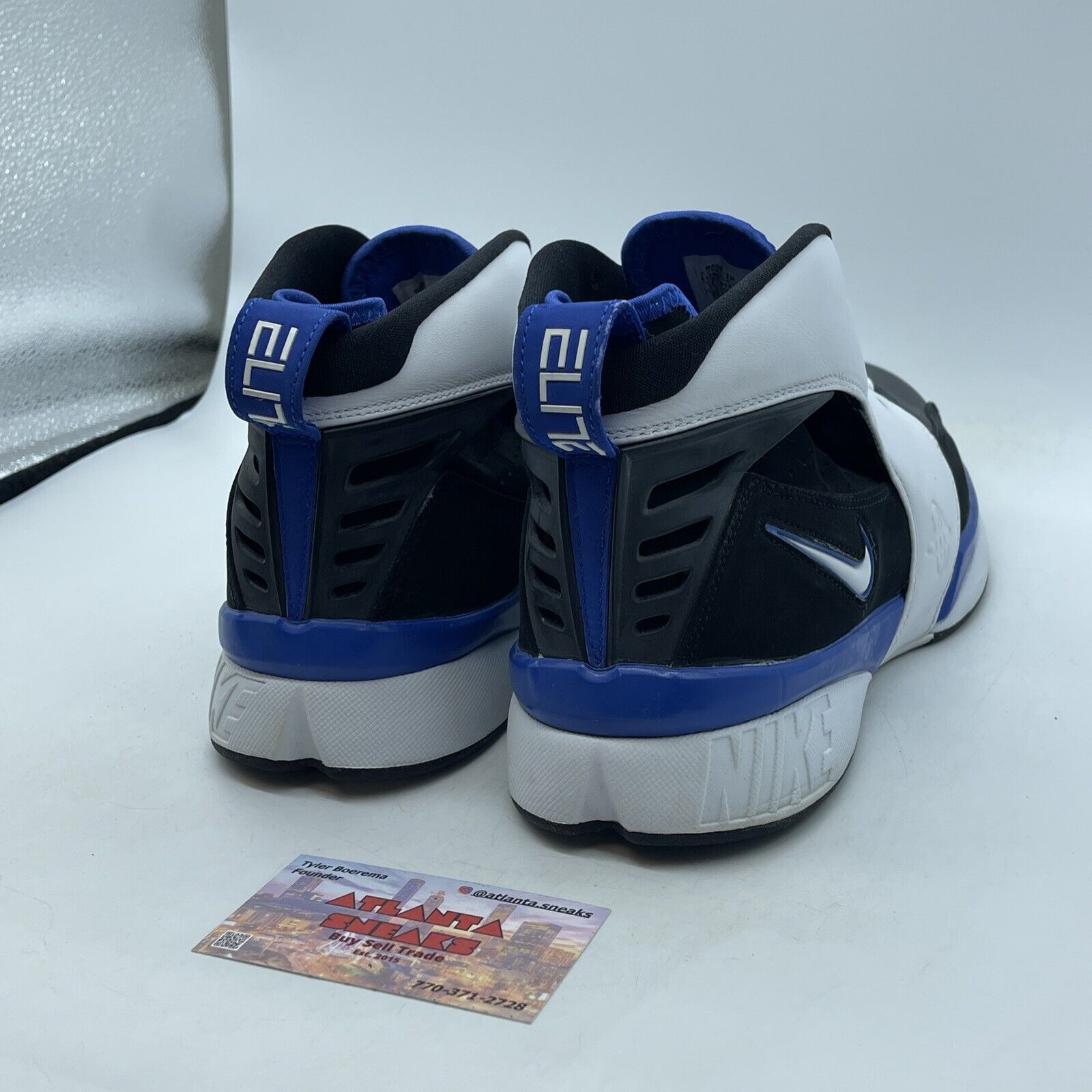 Size 11 - VINTAGE NIKE AIR HUARACHE White Black Blue suede Leather  (313386-013)