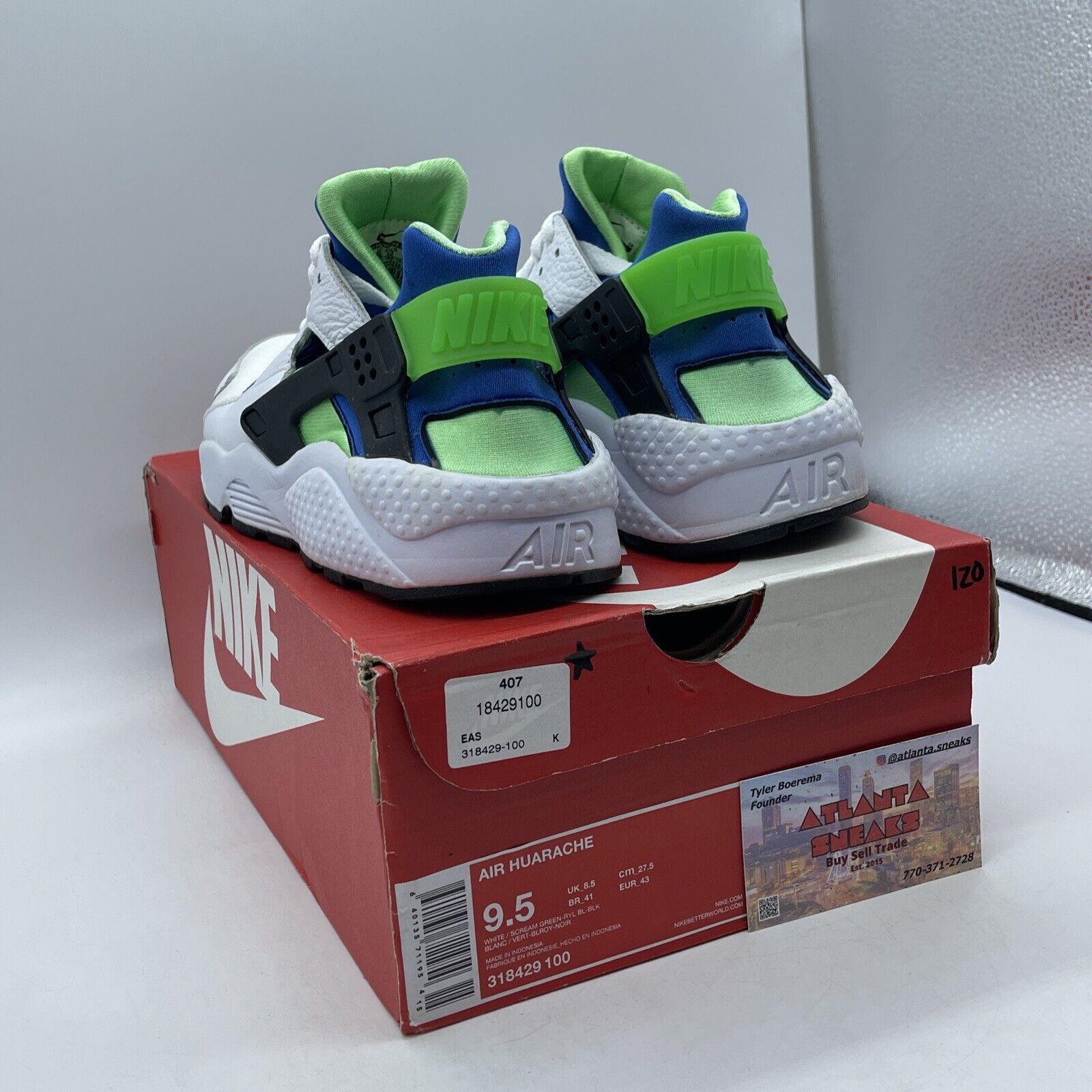 Size 9.5 - Nike Air Huarache Scream Green Blue White Suede Leather (318429-100)