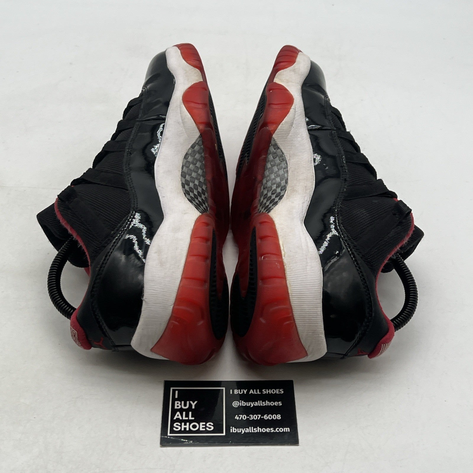 Size 8.5 - Air Jordan 11 Retro 2015 Low Bred (528895-012)