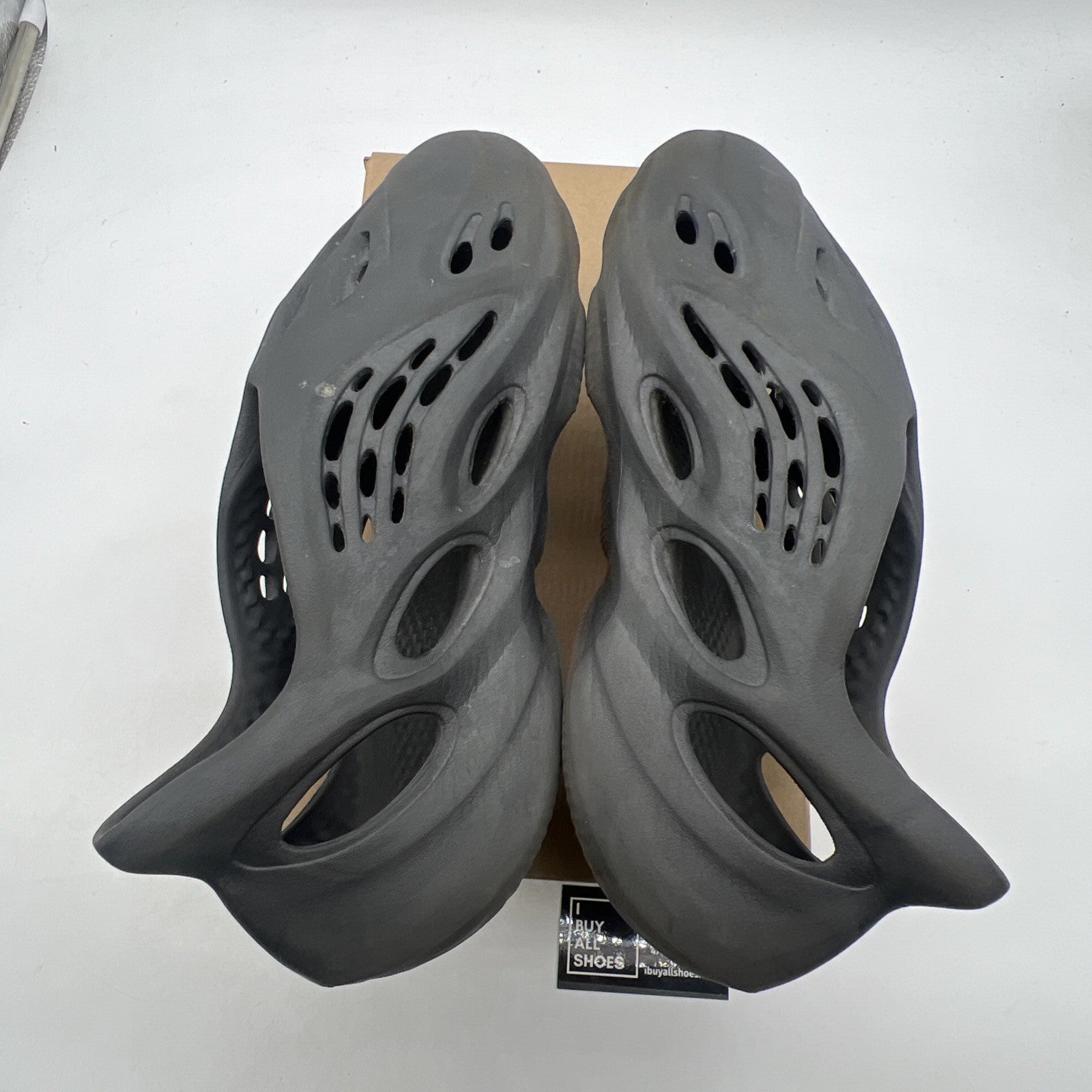Size 11 - Adidas Foam RNNR Onyx (HP8739)