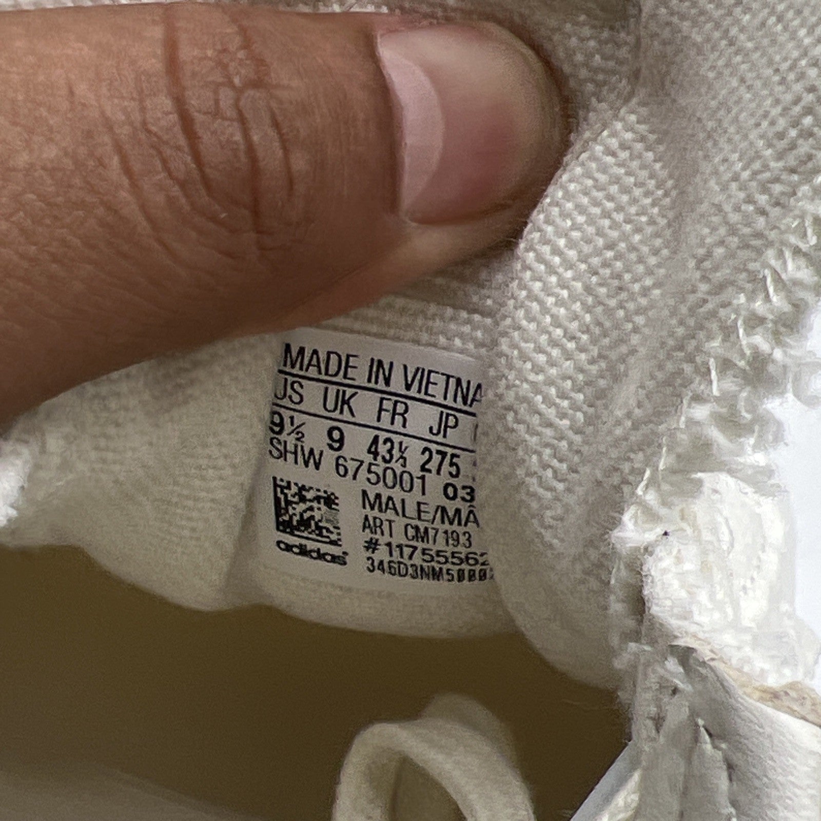 Size 9.5 - adidas Daniel Arsham x New York Chalk White (CM7193)