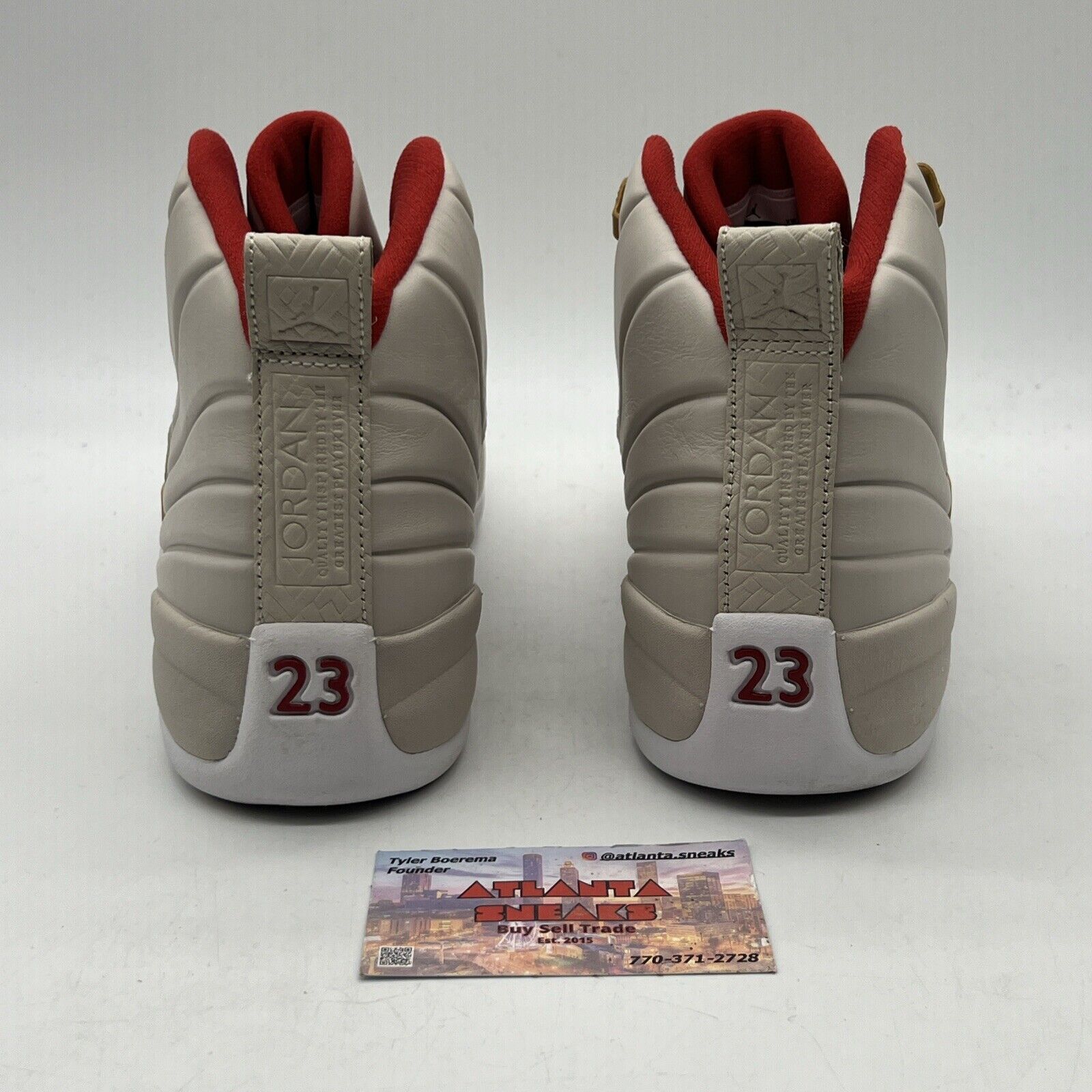 Air Jordan 12 Retro 'Chinese New Year' 881428-142 Size 8.5 Leather Used