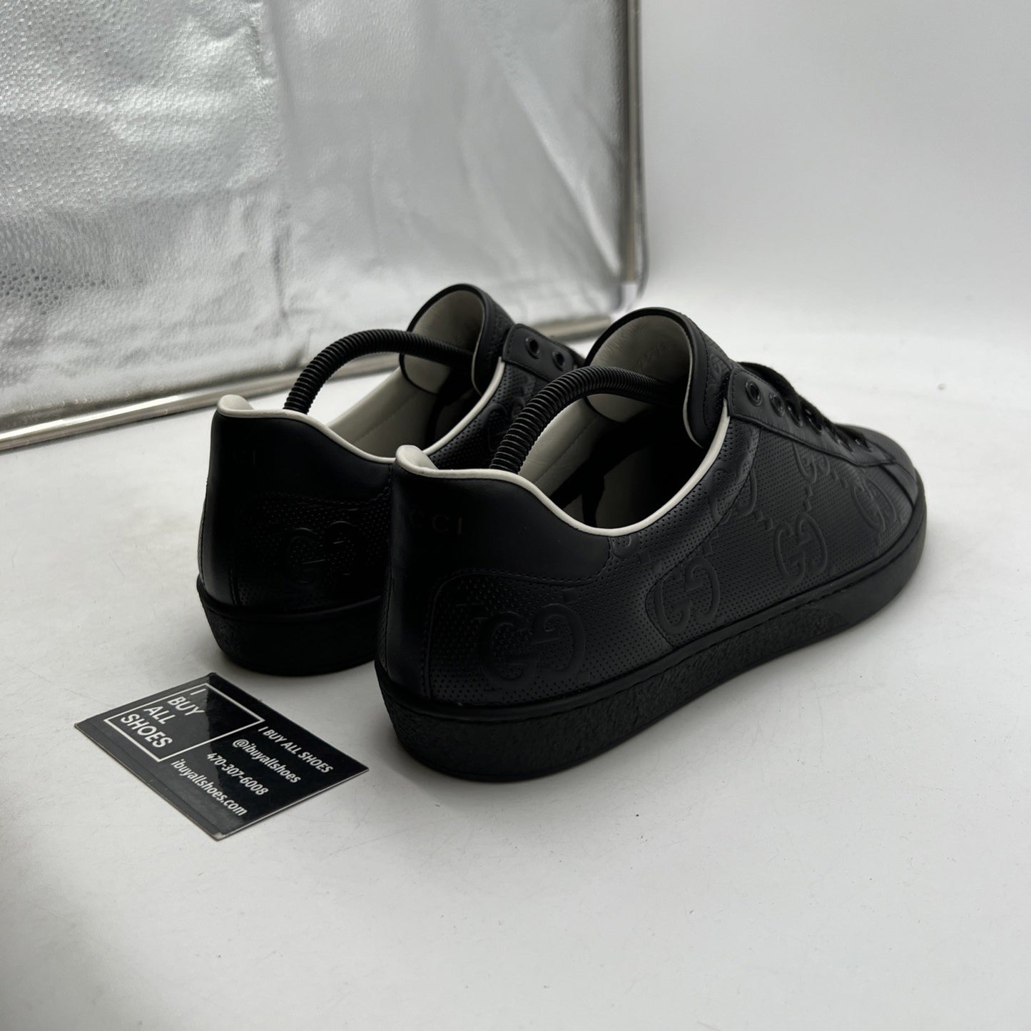 Size 9G - GUCCI ACE MEN'S BLACK LEATHER LOGO EMBOSSED SNEAKERS