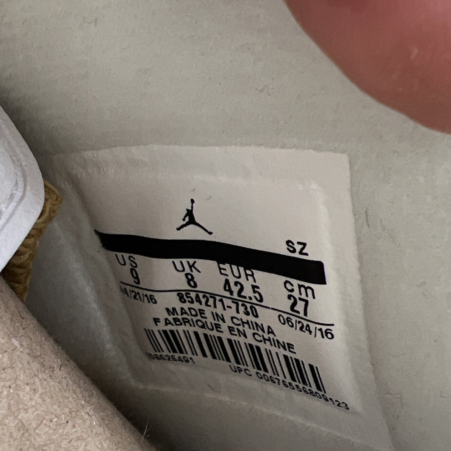 Size 9 - Air Jordan 6 Retro Pinnacle (854271-730)