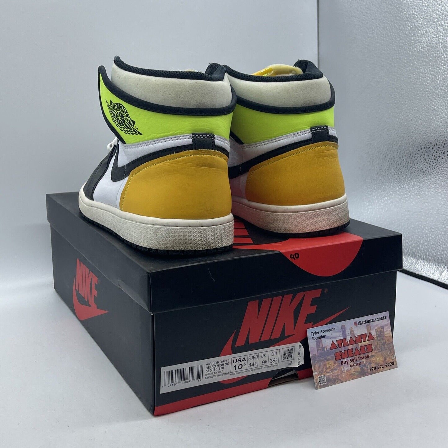 Size 10.5 - Jordan 1 Retro High OG Volt Yellow White Leather (555088-118)