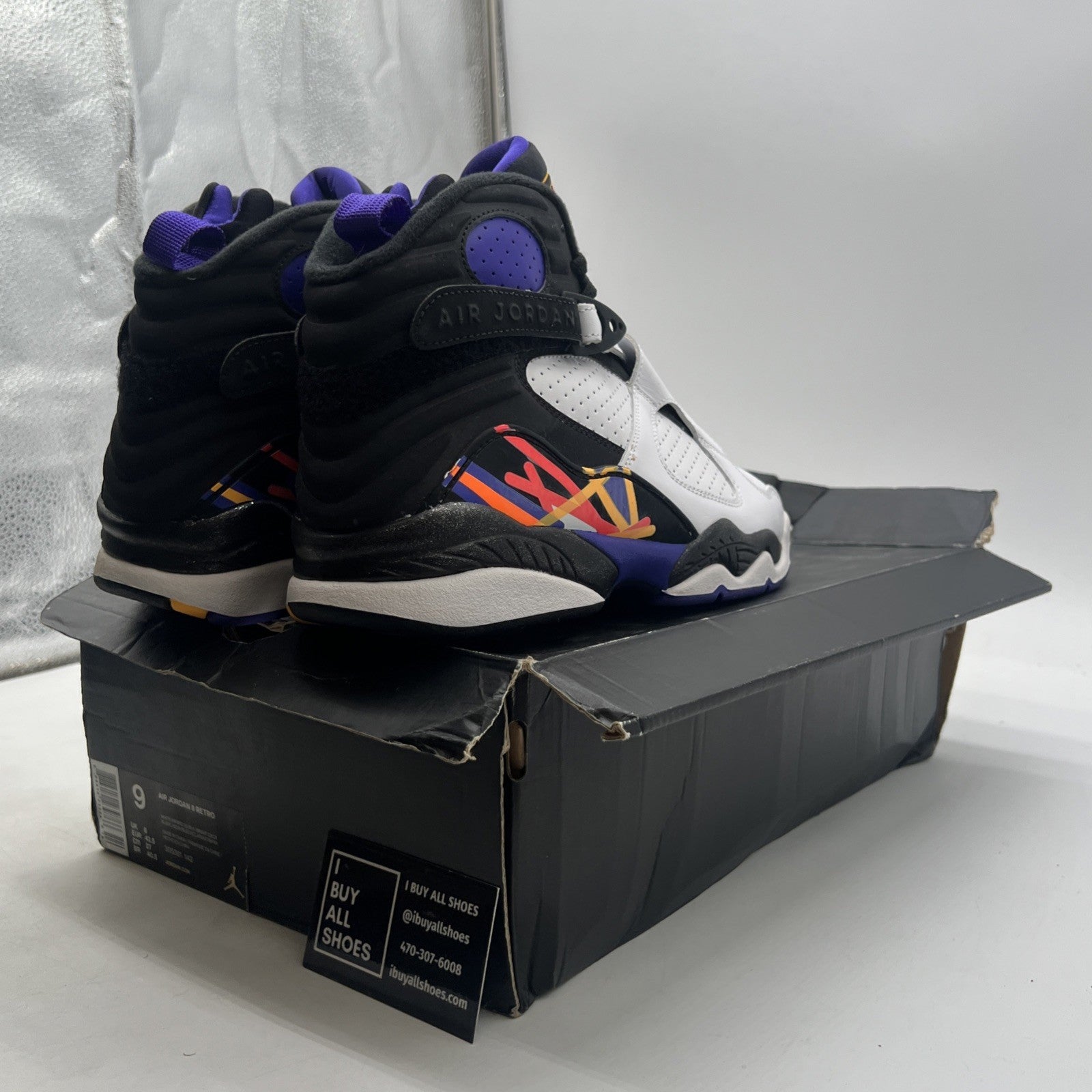 Size 9 - Air Jordan 8 Three-Peat (305381-142)