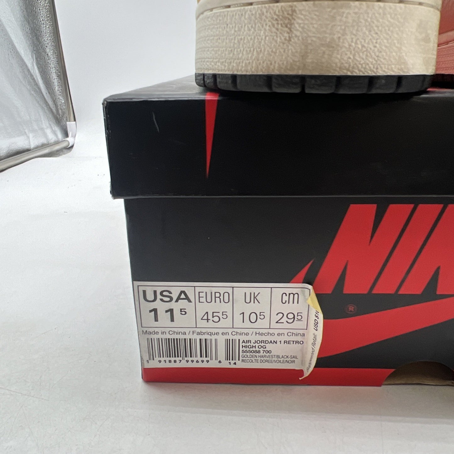 Size 11.5 - Air Jordan 1 Retro High OG Rookie of the Year 2018 (555088-700)