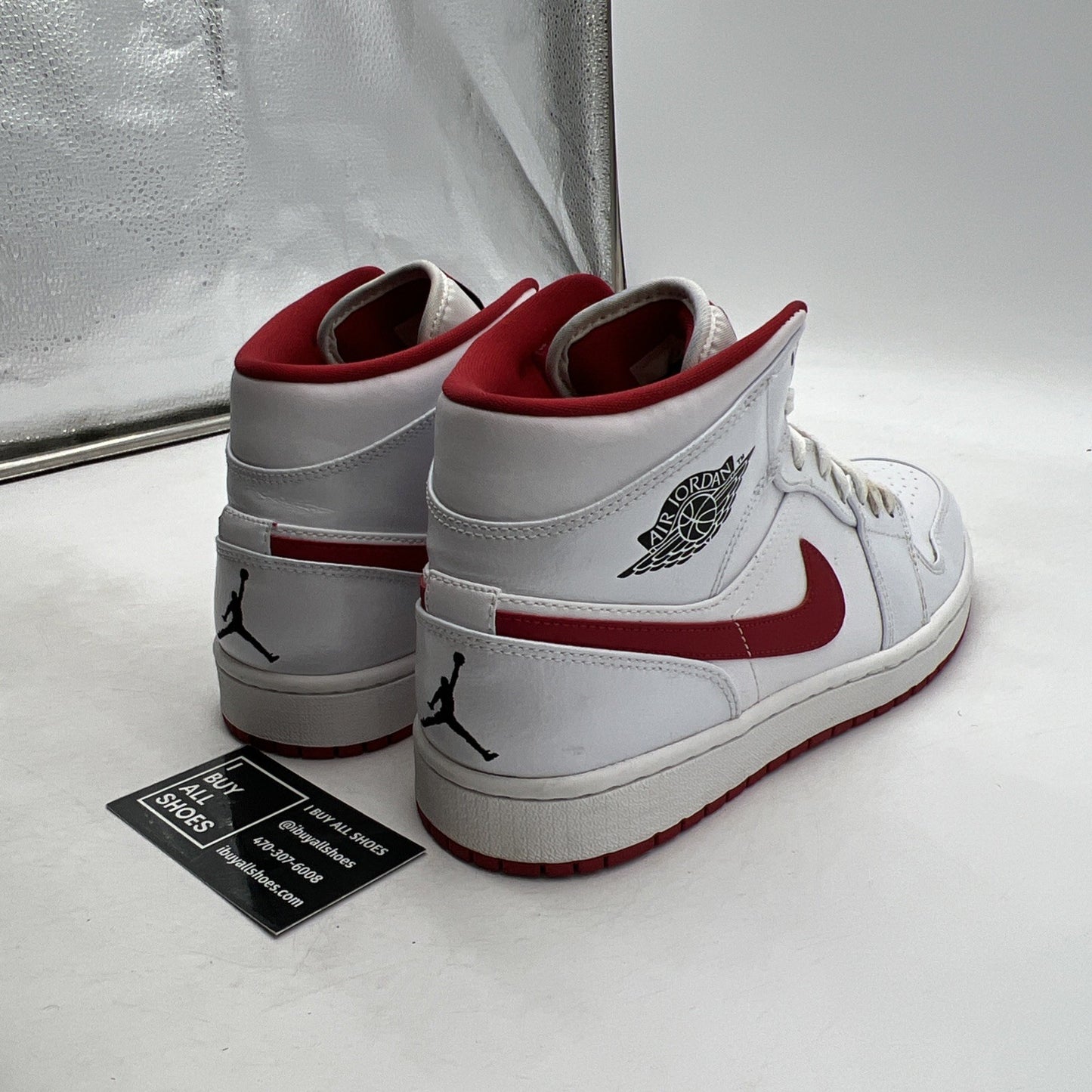 Size 9.5 - Air Jordan 1 Mid White Gym Red (554724-101)