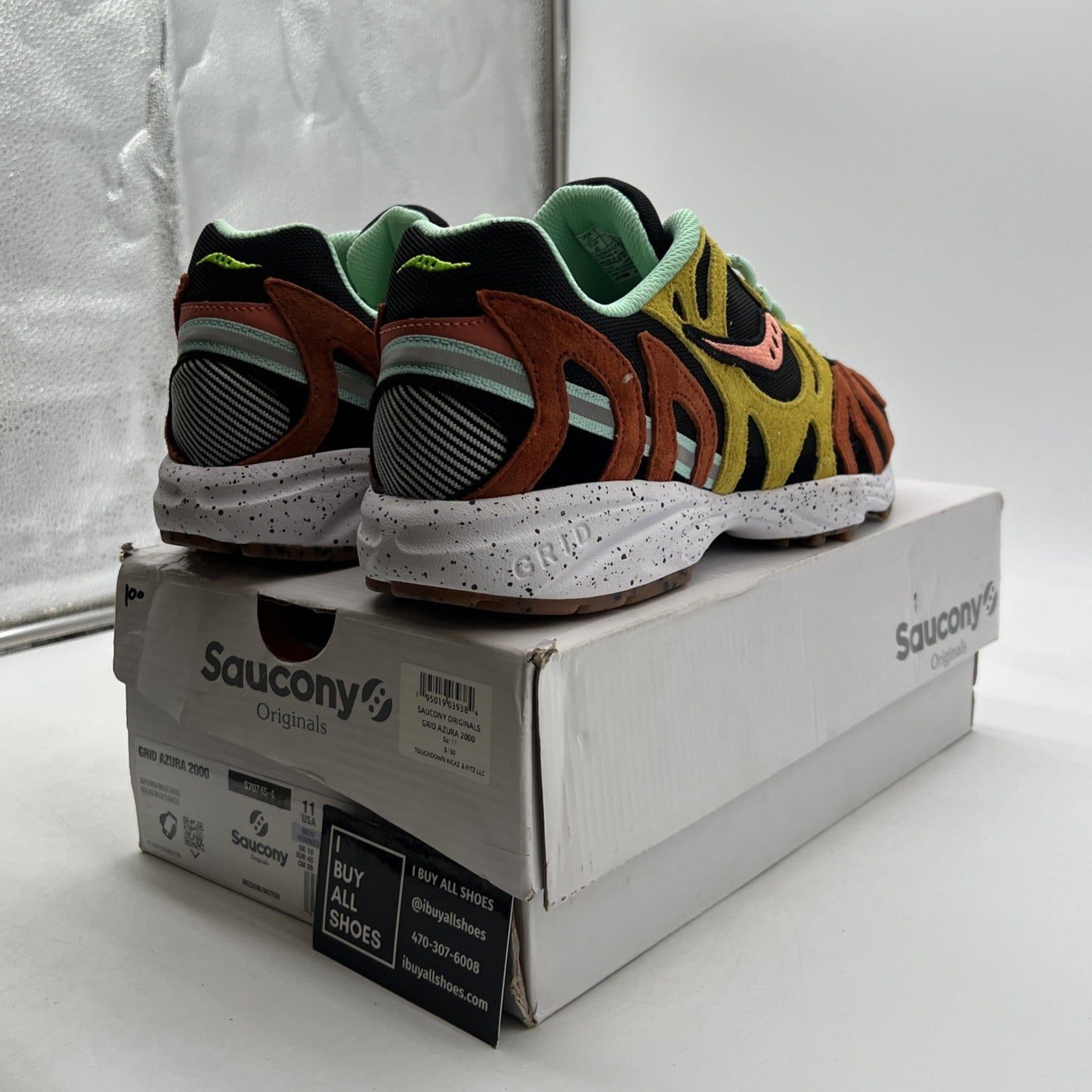 Size 11 - Saucony Grid Azura 2000 Trailian (S70745-4)