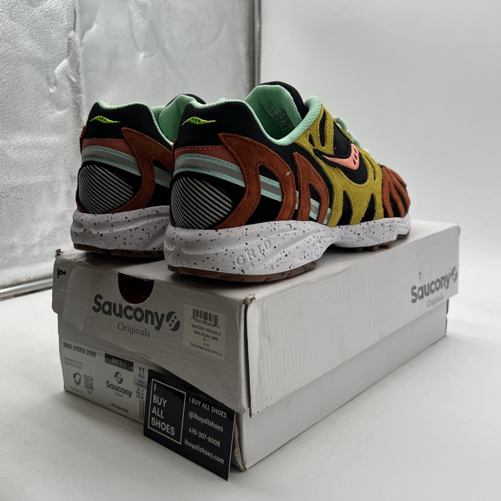 Size 11 - Saucony Grid Azura 2000 Trailian (S70745-4)