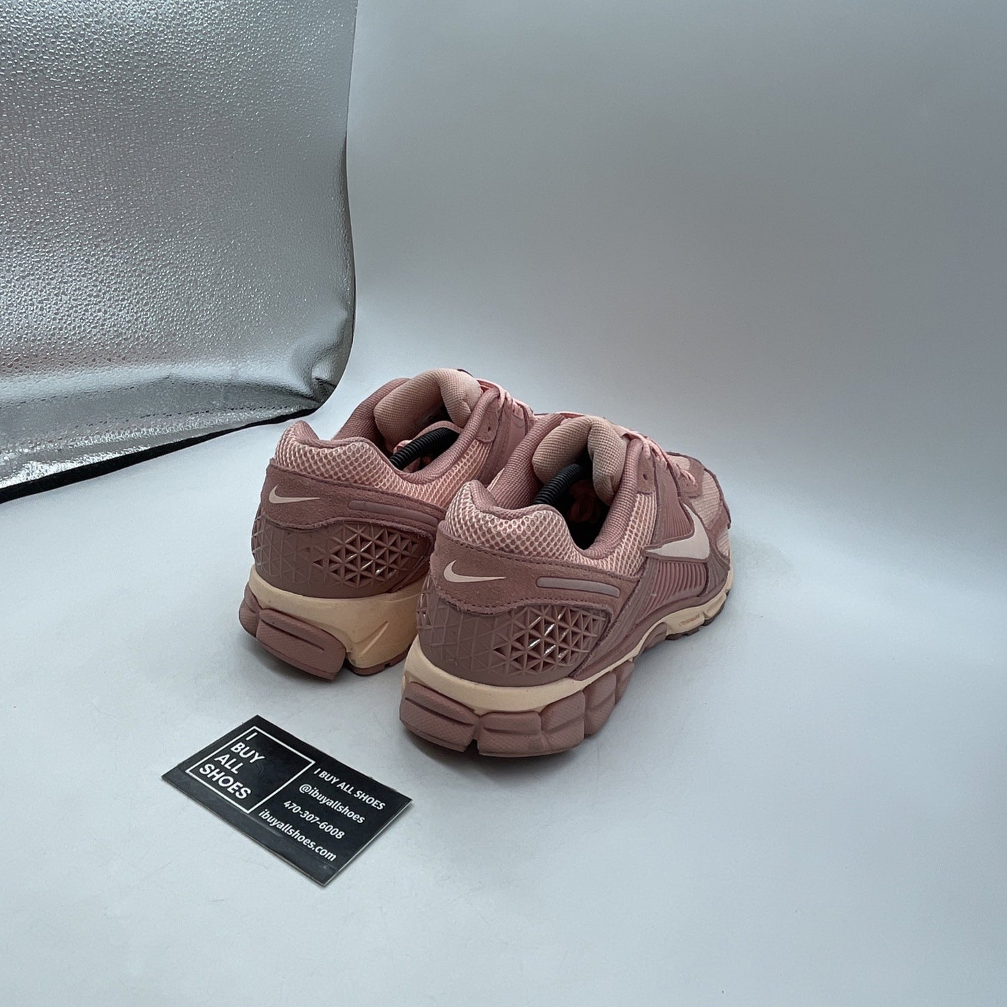 Size 11.5 - Nike Air Zoom Vomero 5 Red Stardust (HF1553-600)