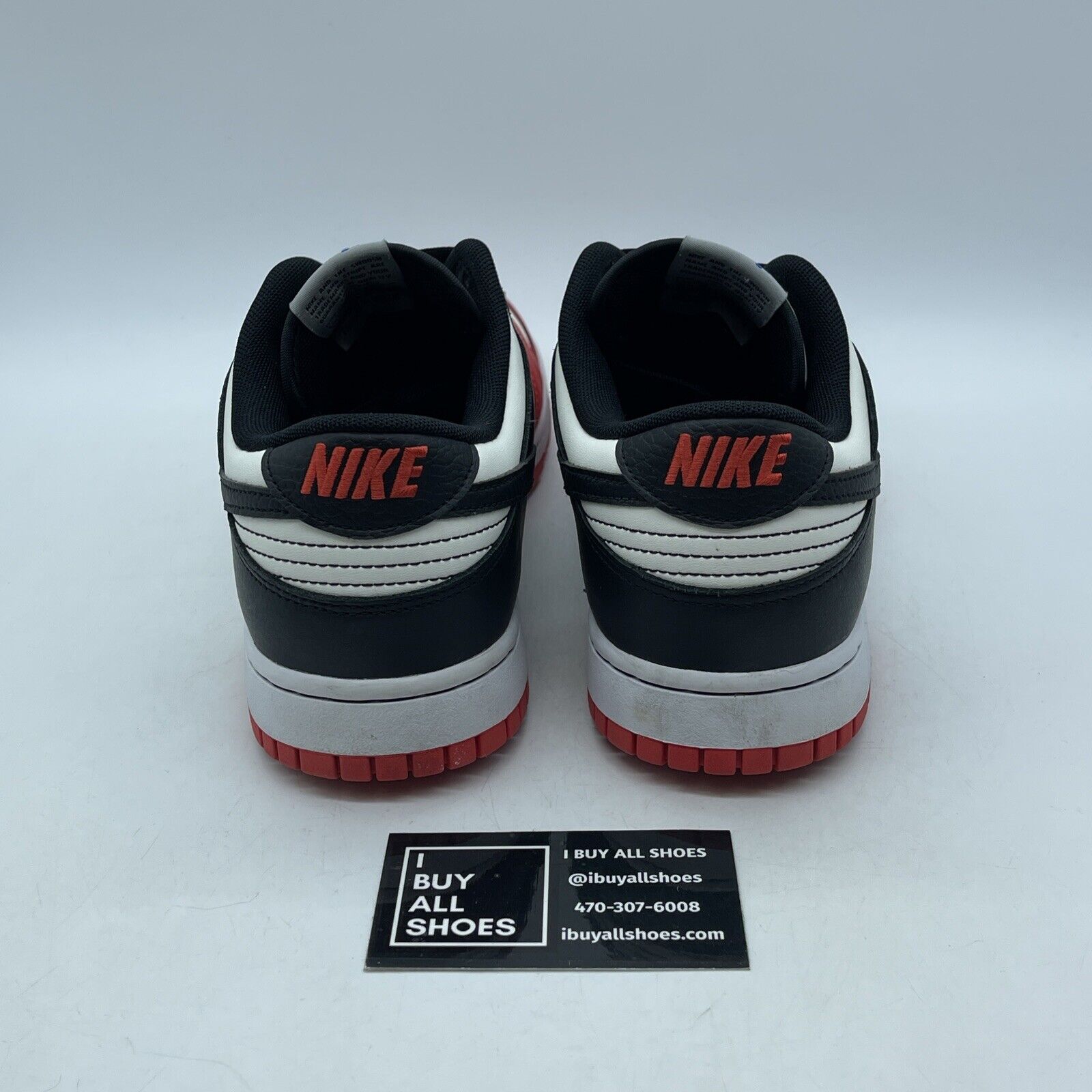 Size 10.5 - Nike Dunk Low EMB x NBA 75th Anniversary - Bulls 2021 (DD3363-100)