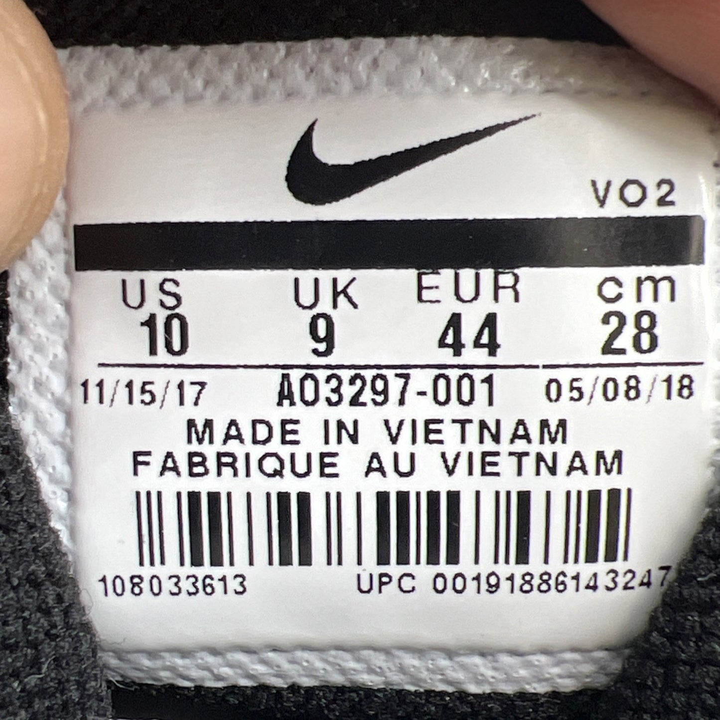 Size 10 - NIKE AIR HUMARA 17 QS (AO3297-001)